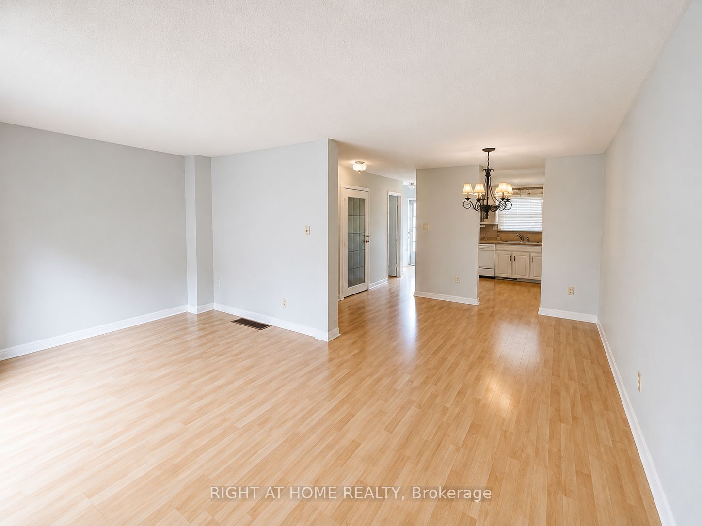 580 Eyer Drive 62 Property Photo 5