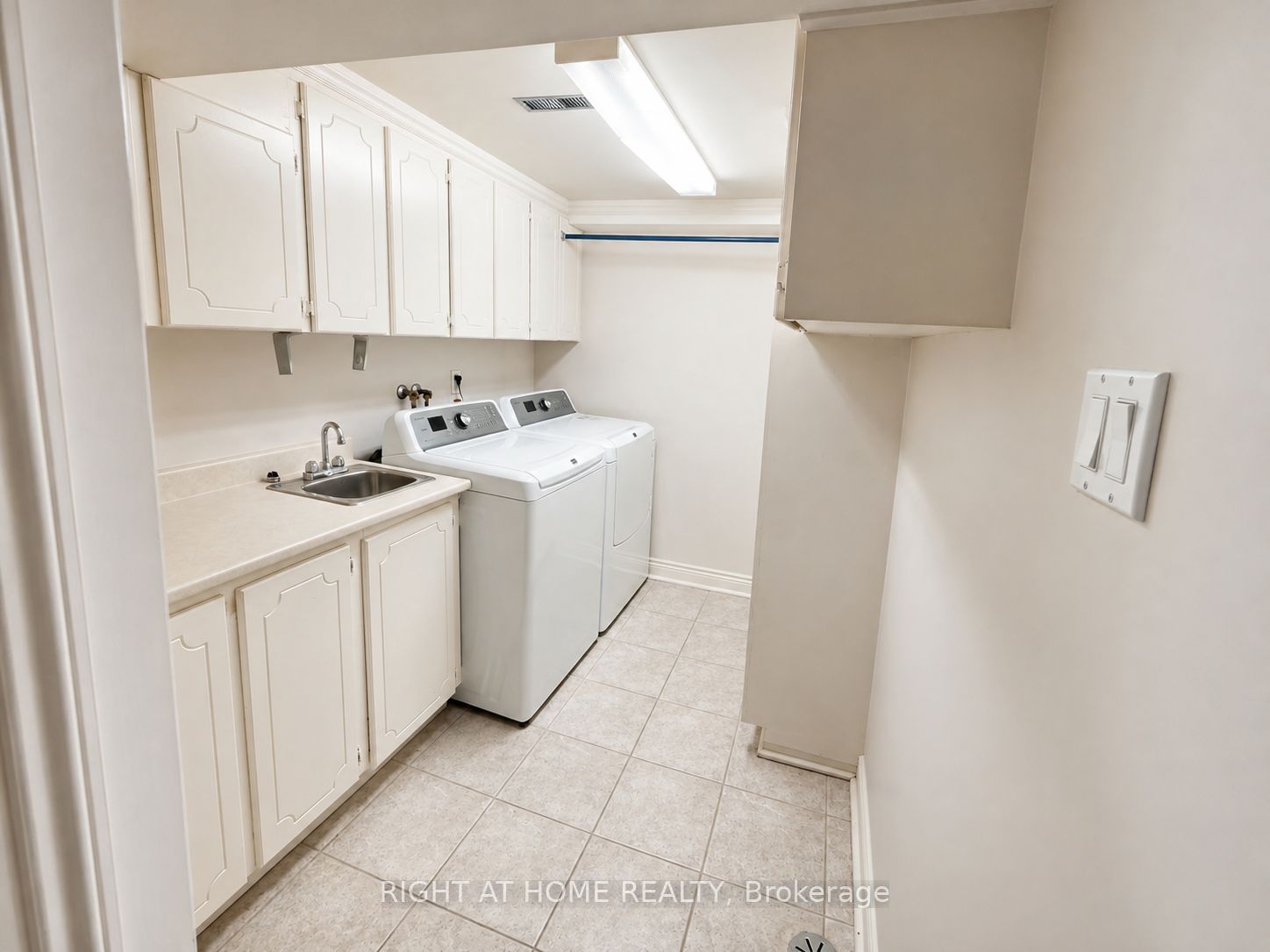 580 Eyer Drive 62 Property Photo 24