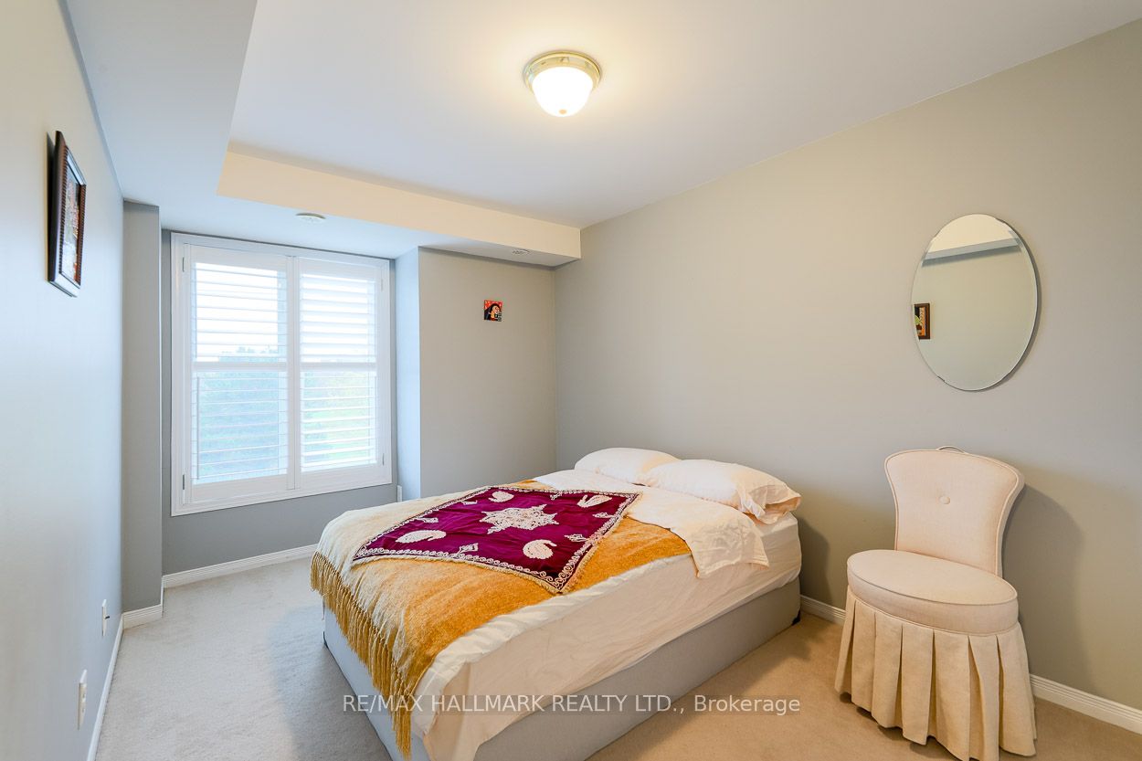 649d Warden Avenue 24 Property Photo 12