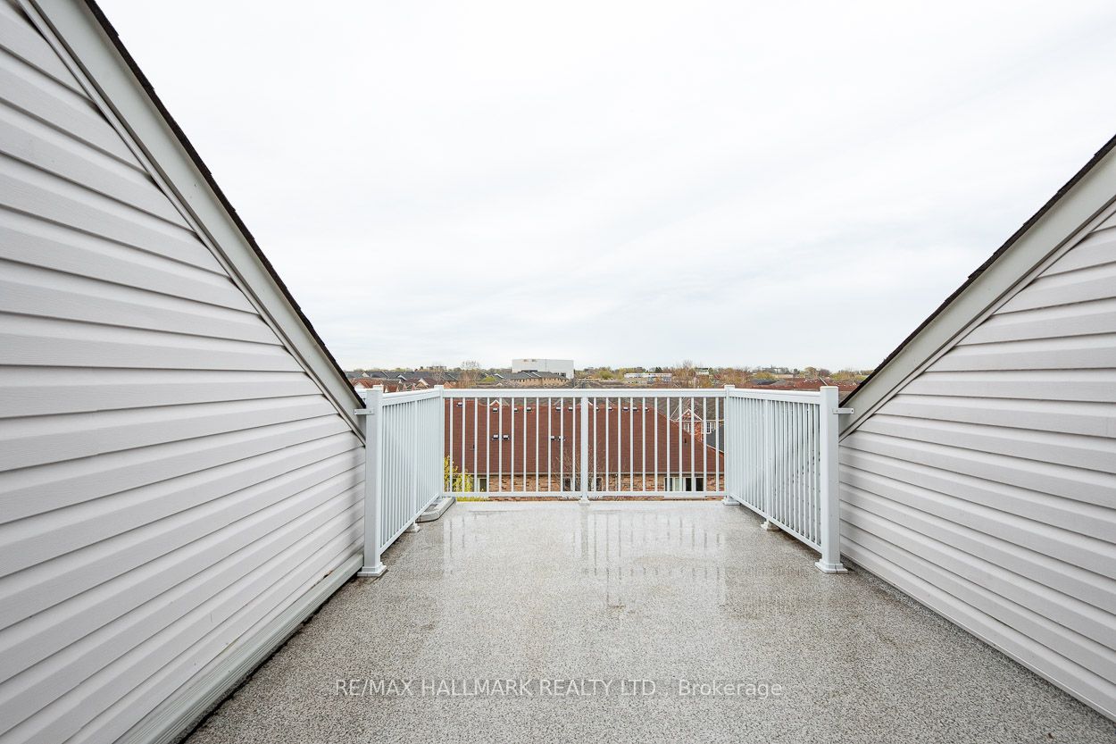 649d Warden Avenue 24 Property Photo 18