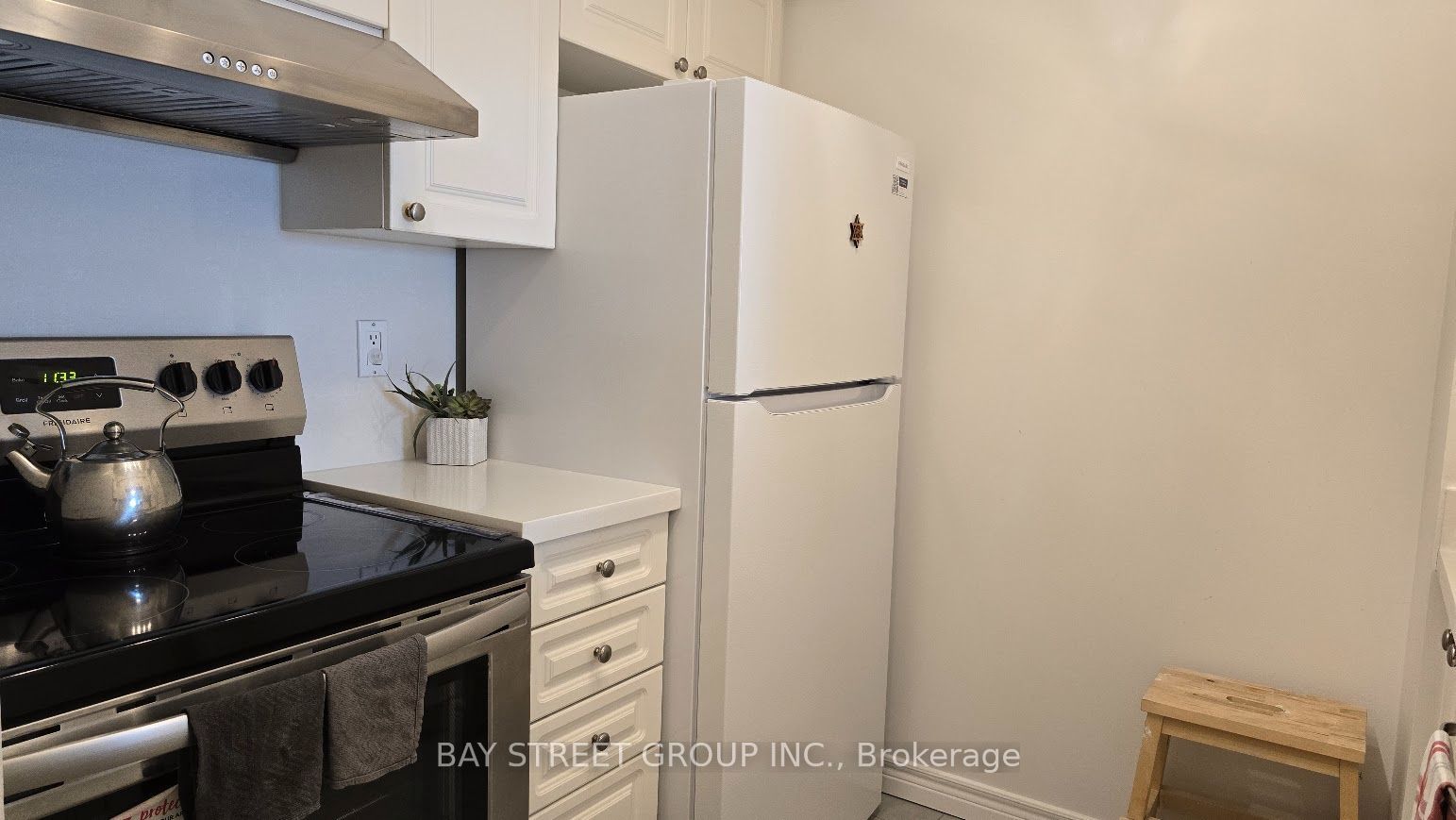68 Corporate Drive 3131 Property Photo 8
