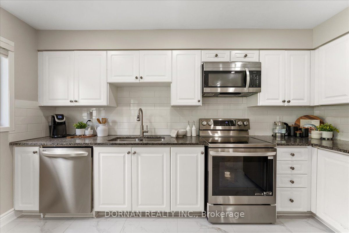 483 Ormond Drive Property Photo 12