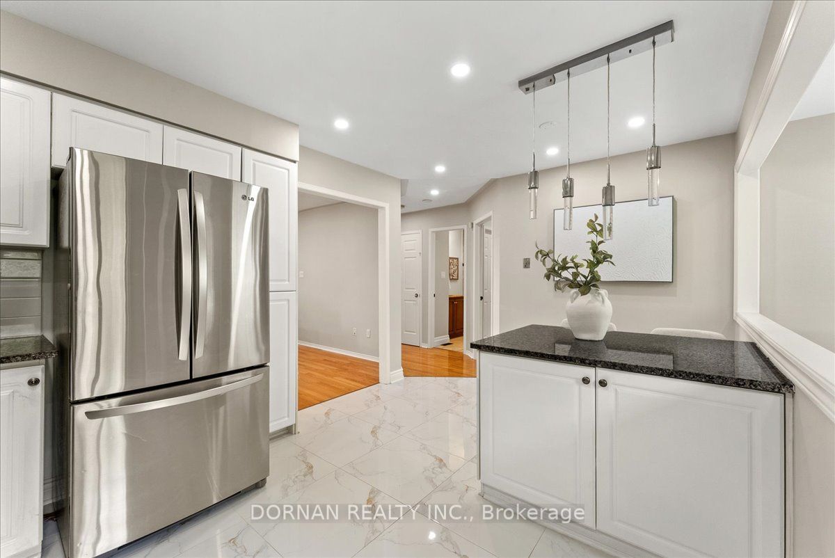 483 Ormond Drive Property Photo 14