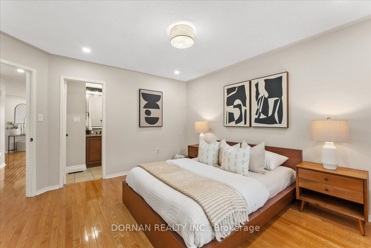 483 Ormond Drive Property Photo 17