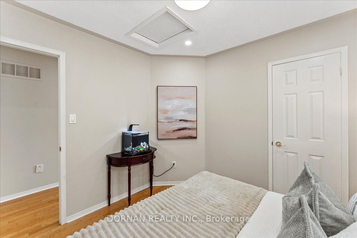 483 Ormond Drive Property Photo 21