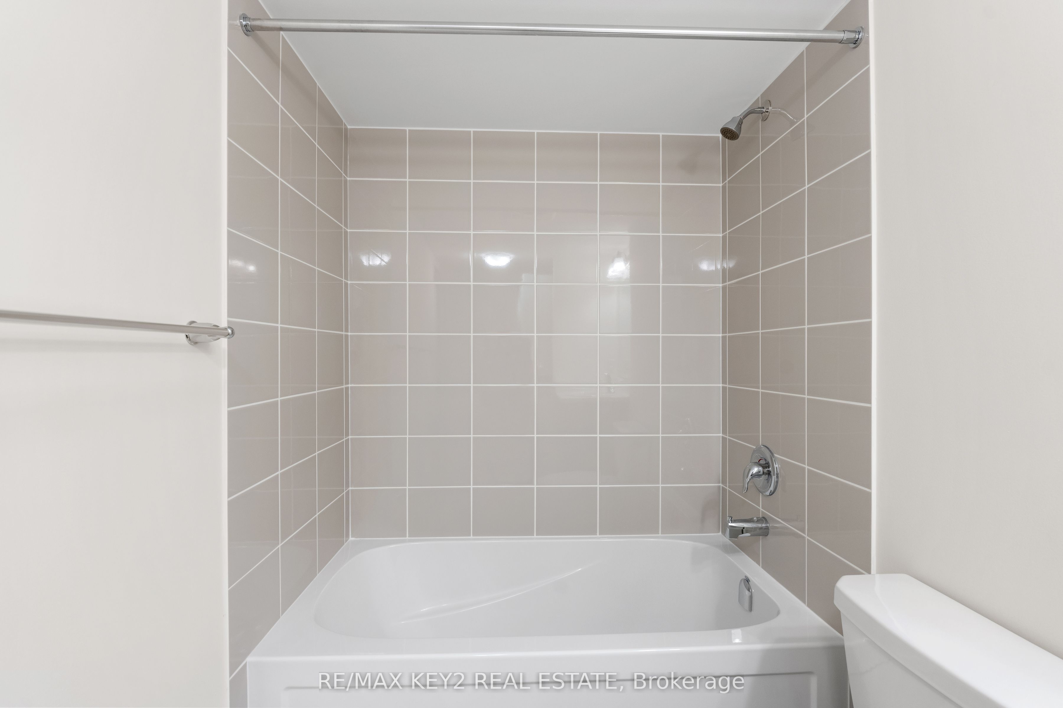 2789 Eglinton Avenue E 407 Property Photo 12