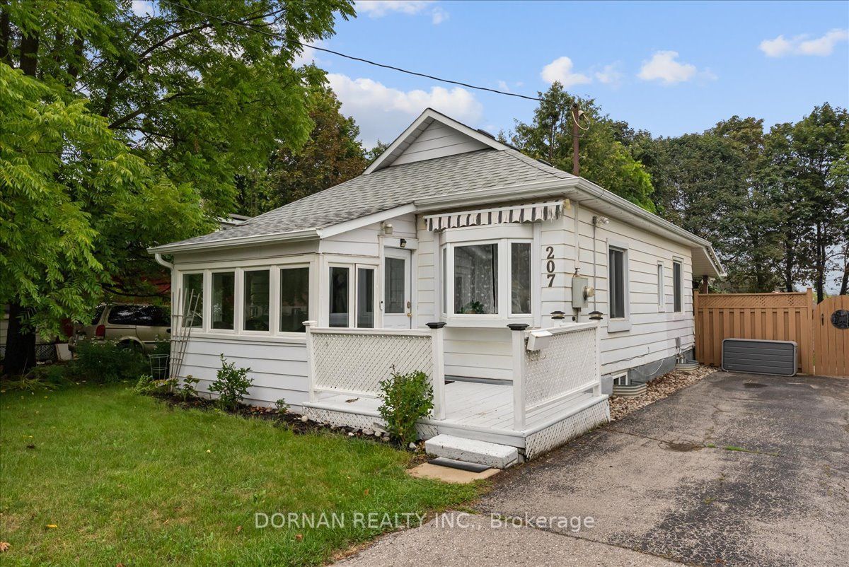 207 Verdun Road Property Photo 1