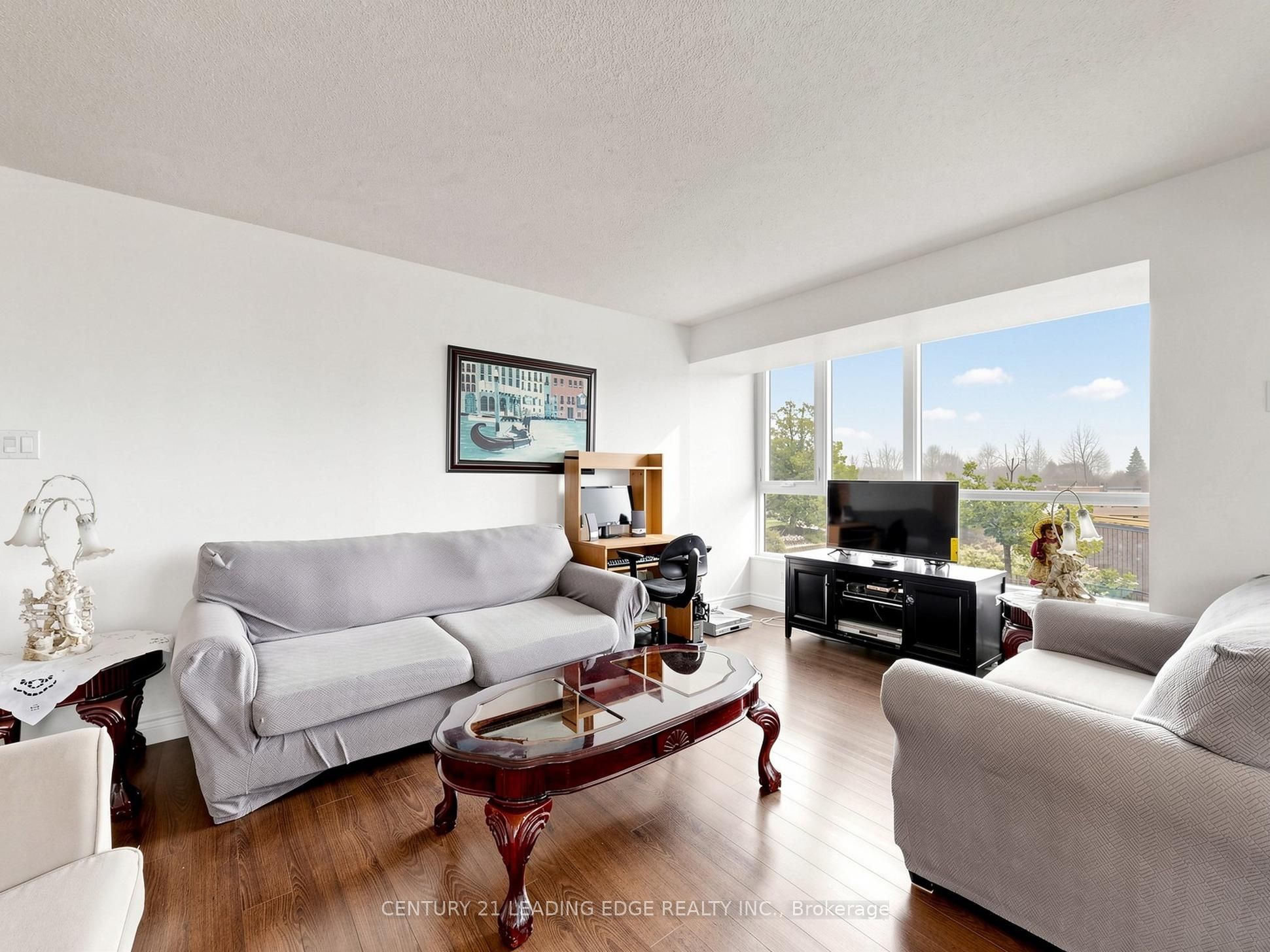 3231 Eglinton Avenue E 204 Property Photo 13