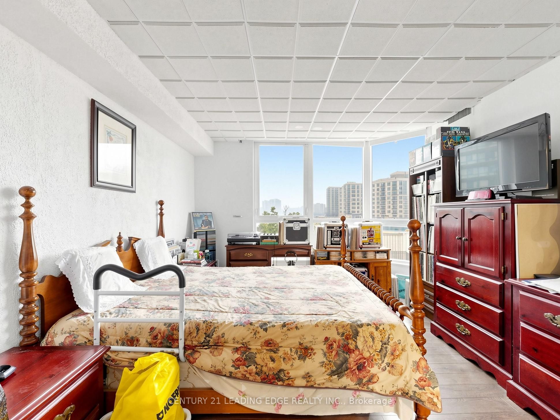 3231 Eglinton Avenue E 204 Property Photo 25
