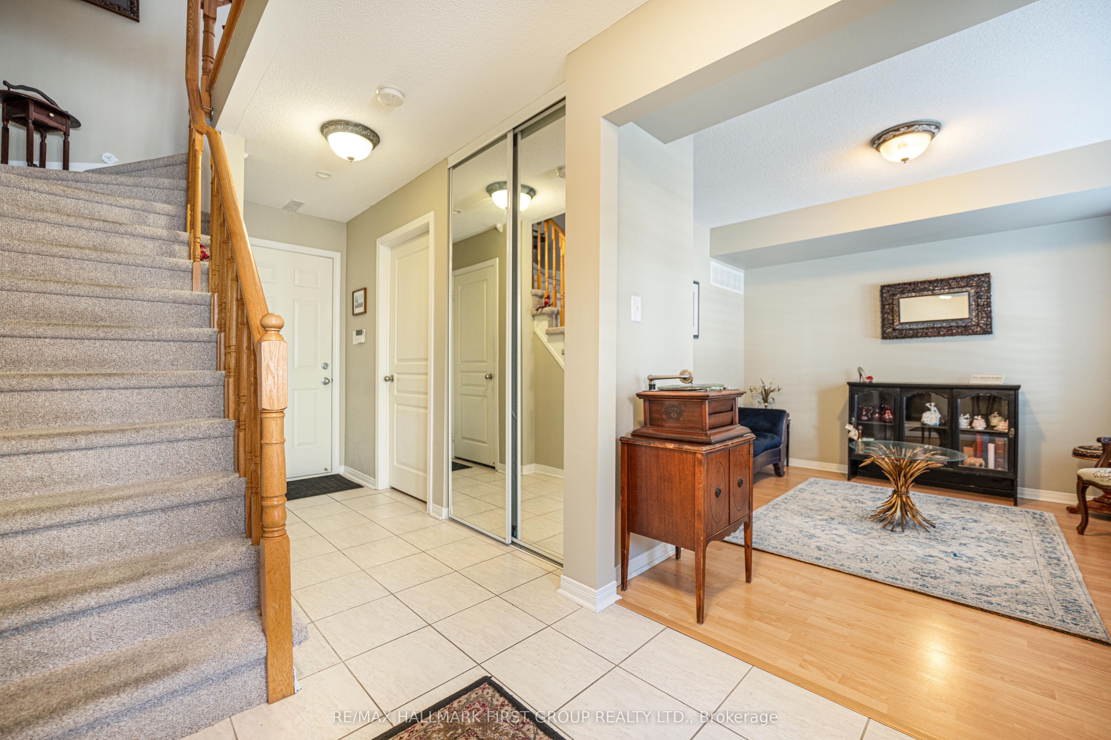 1850 Kingston Road 67 Property Photo 3