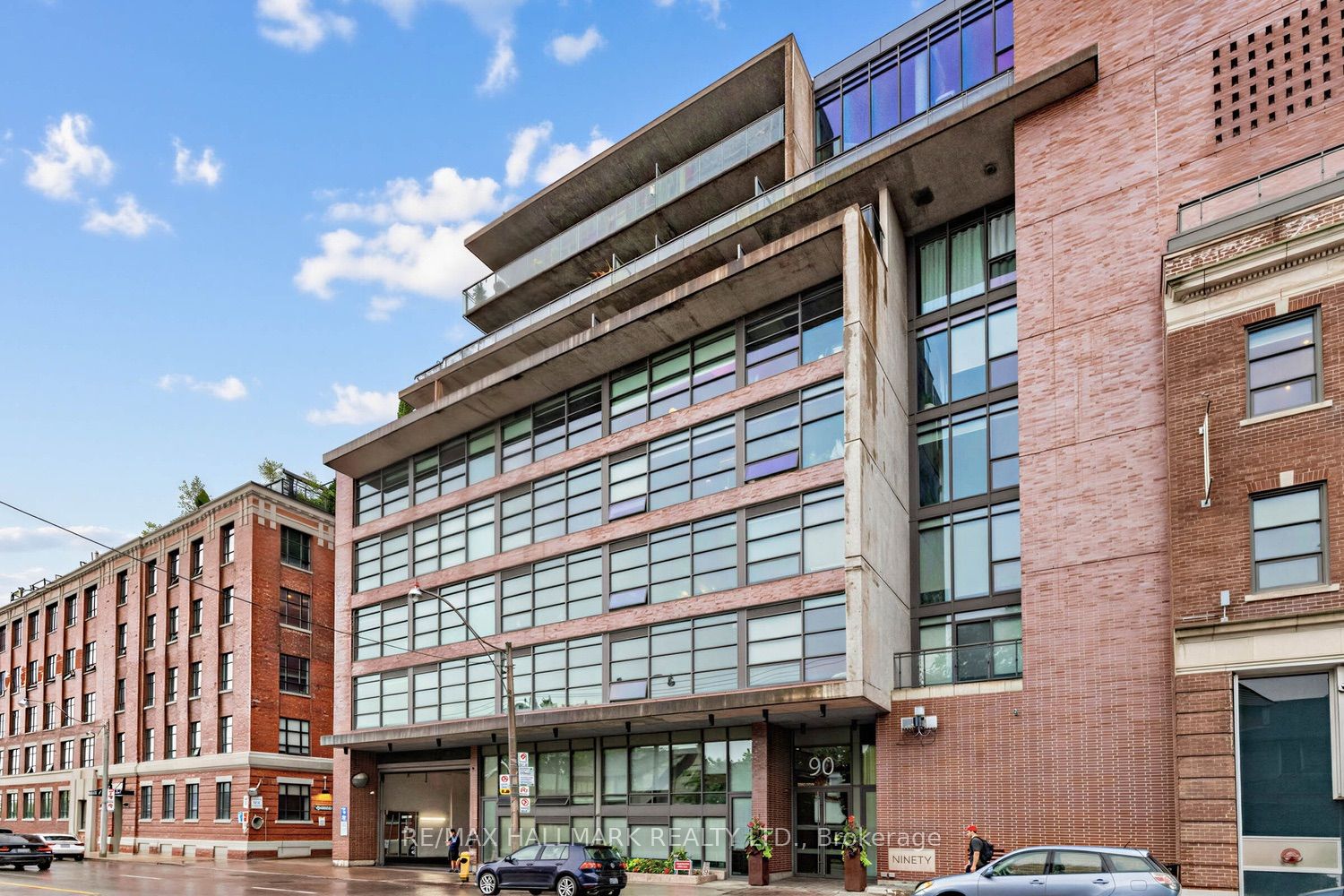 90 Broadview Avenue 408