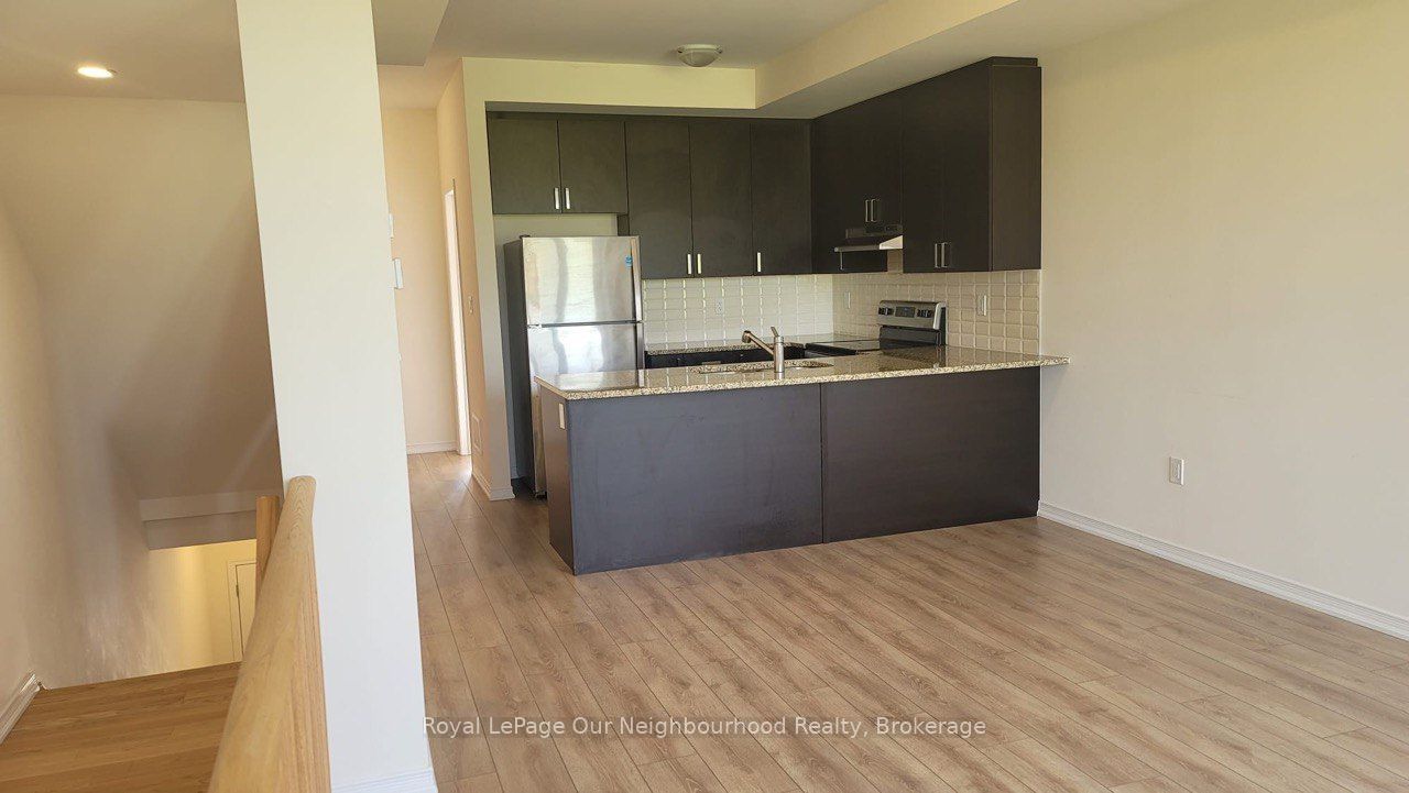 2663 Magdalen Path Property Photo 3