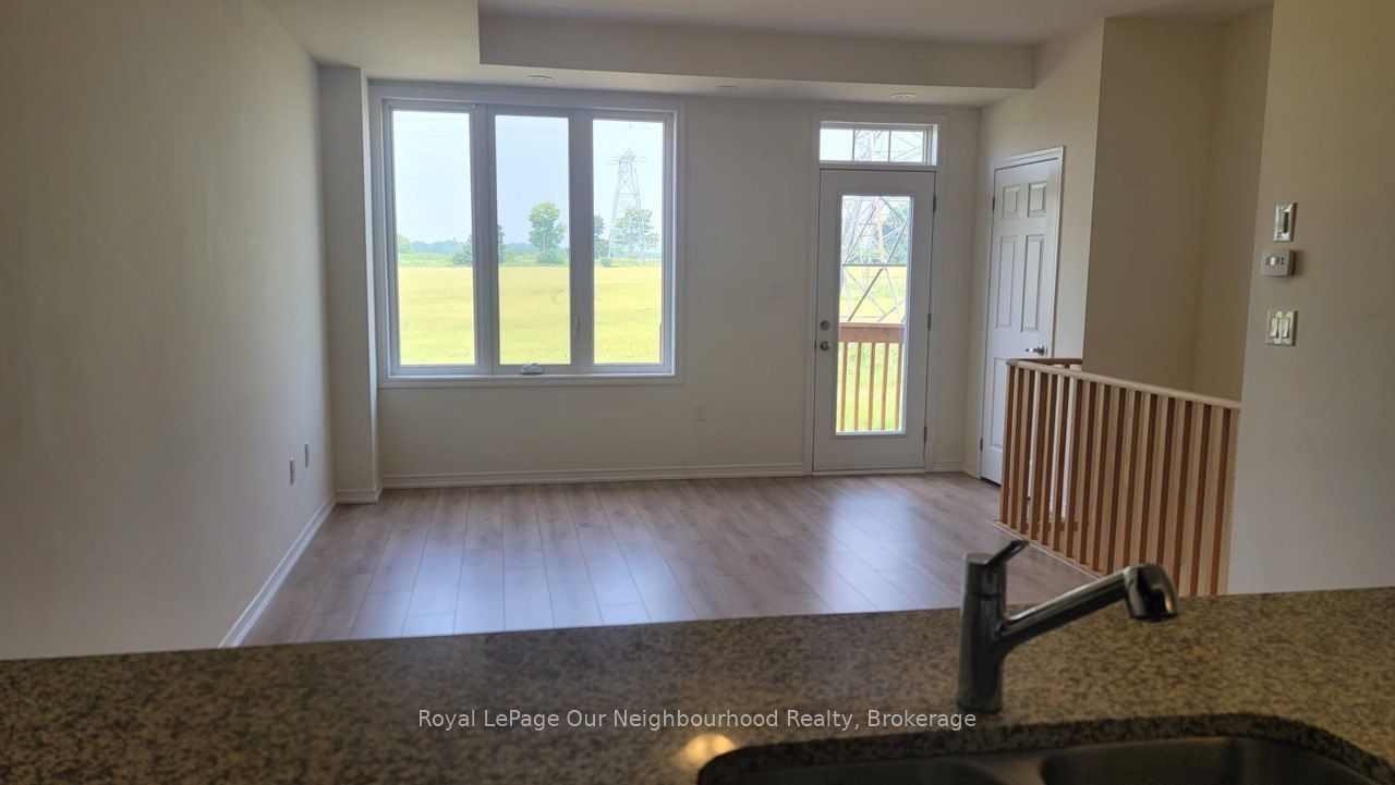 2663 Magdalen Path Property Photo 4