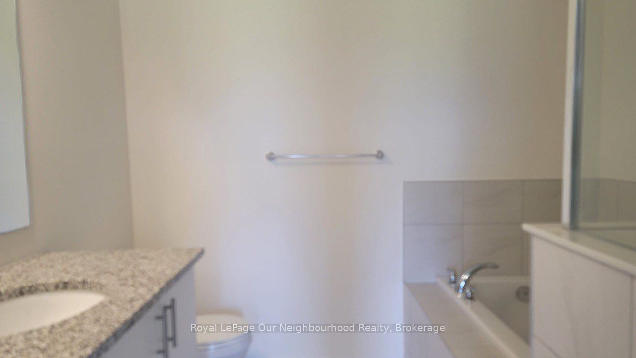 2663 Magdalen Path Property Photo 9
