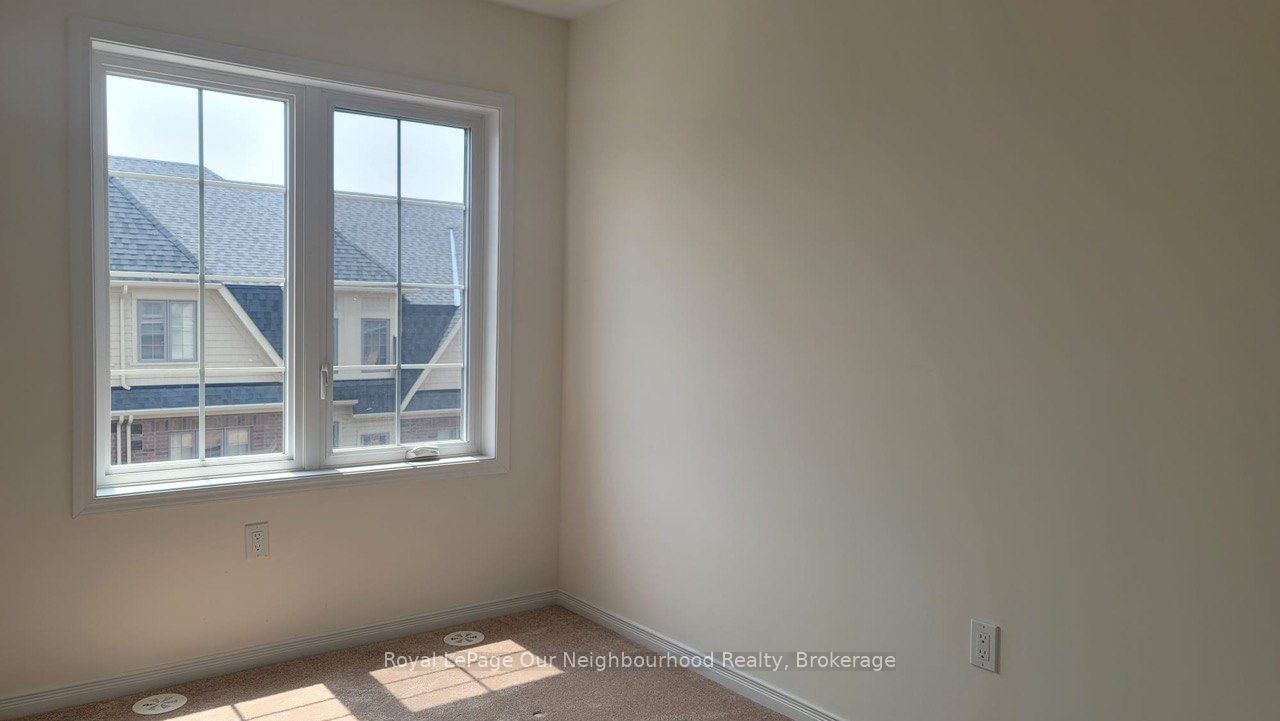 2663 Magdalen Path Property Photo 12