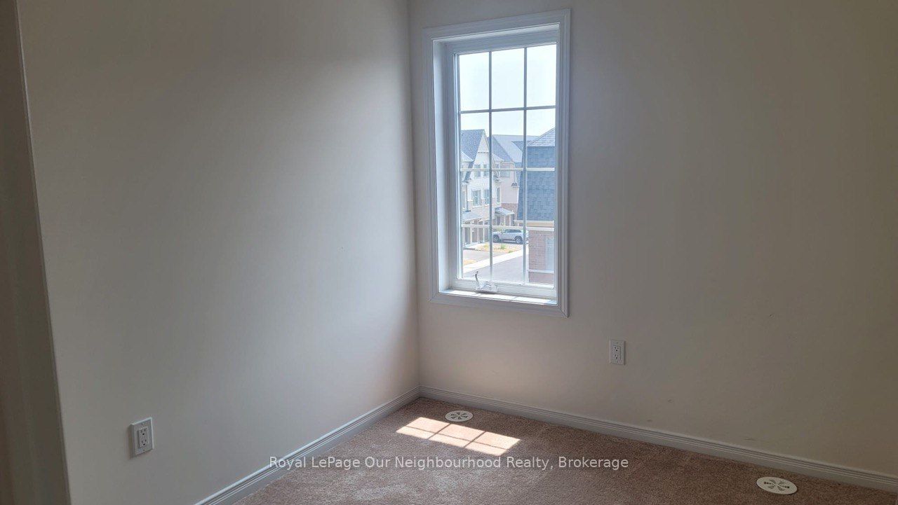 2663 Magdalen Path Property Photo 14