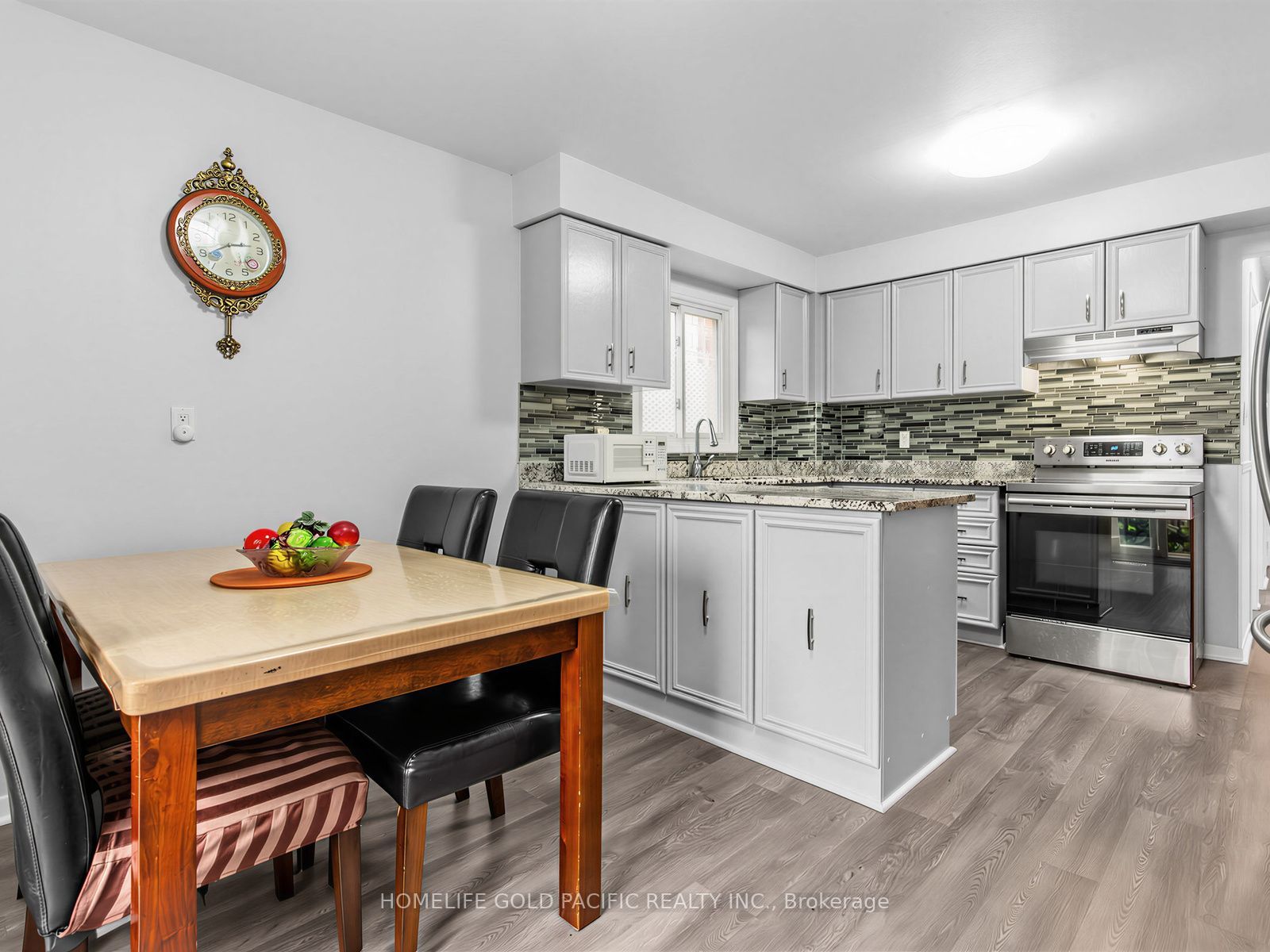 156 Ravenscroft Road Property Photo 10