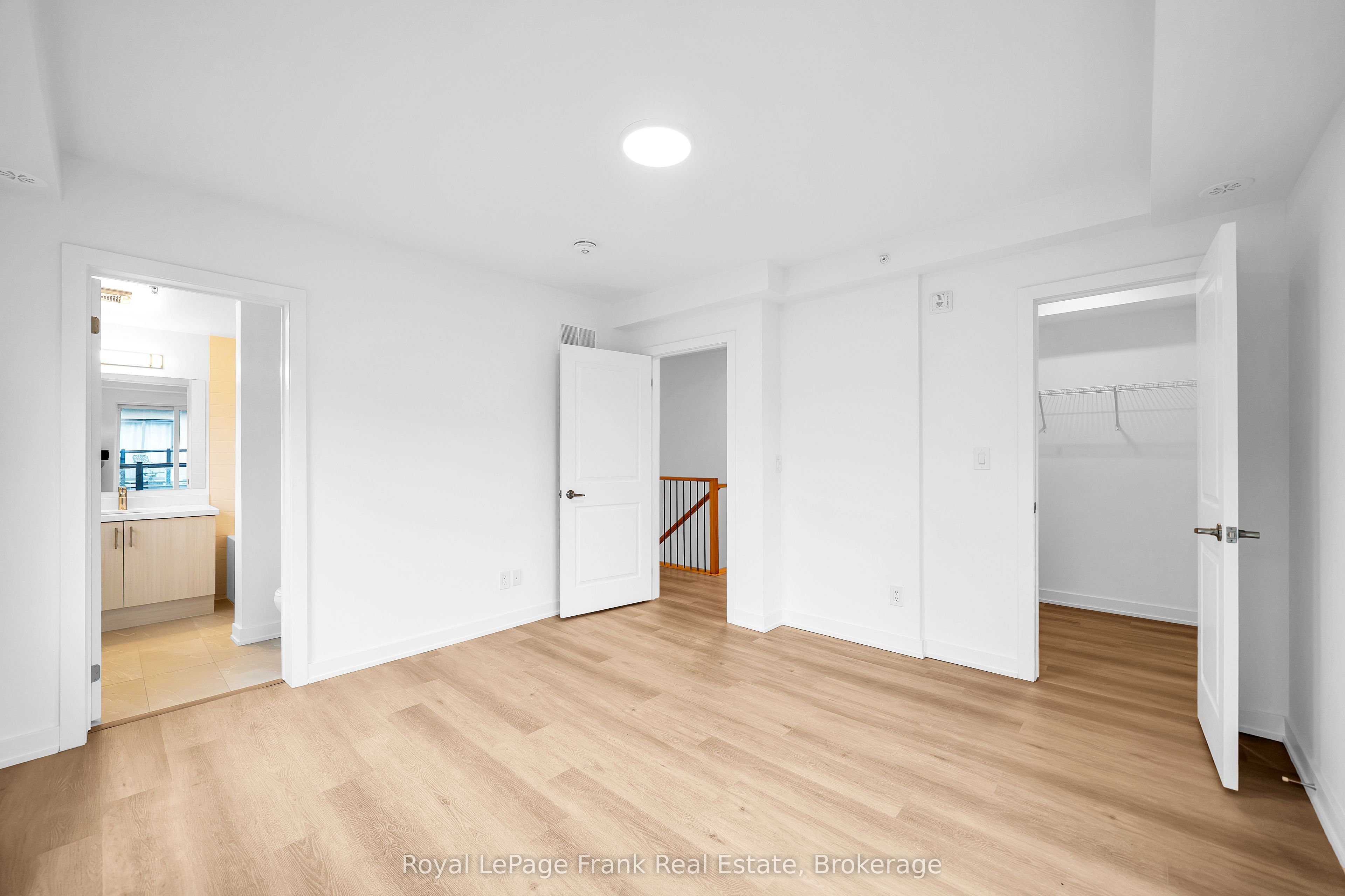 200 Railway Engine House Way 2 Property Photo 13