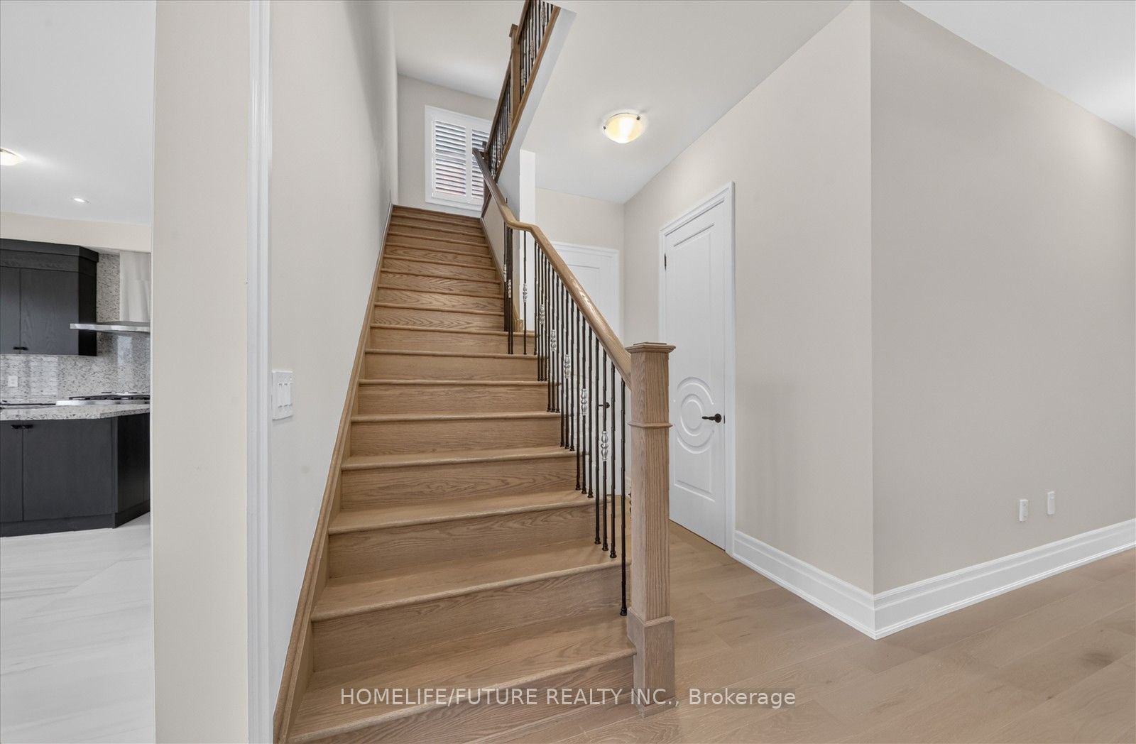 2939 Grindstone Crescent Property Photo 10