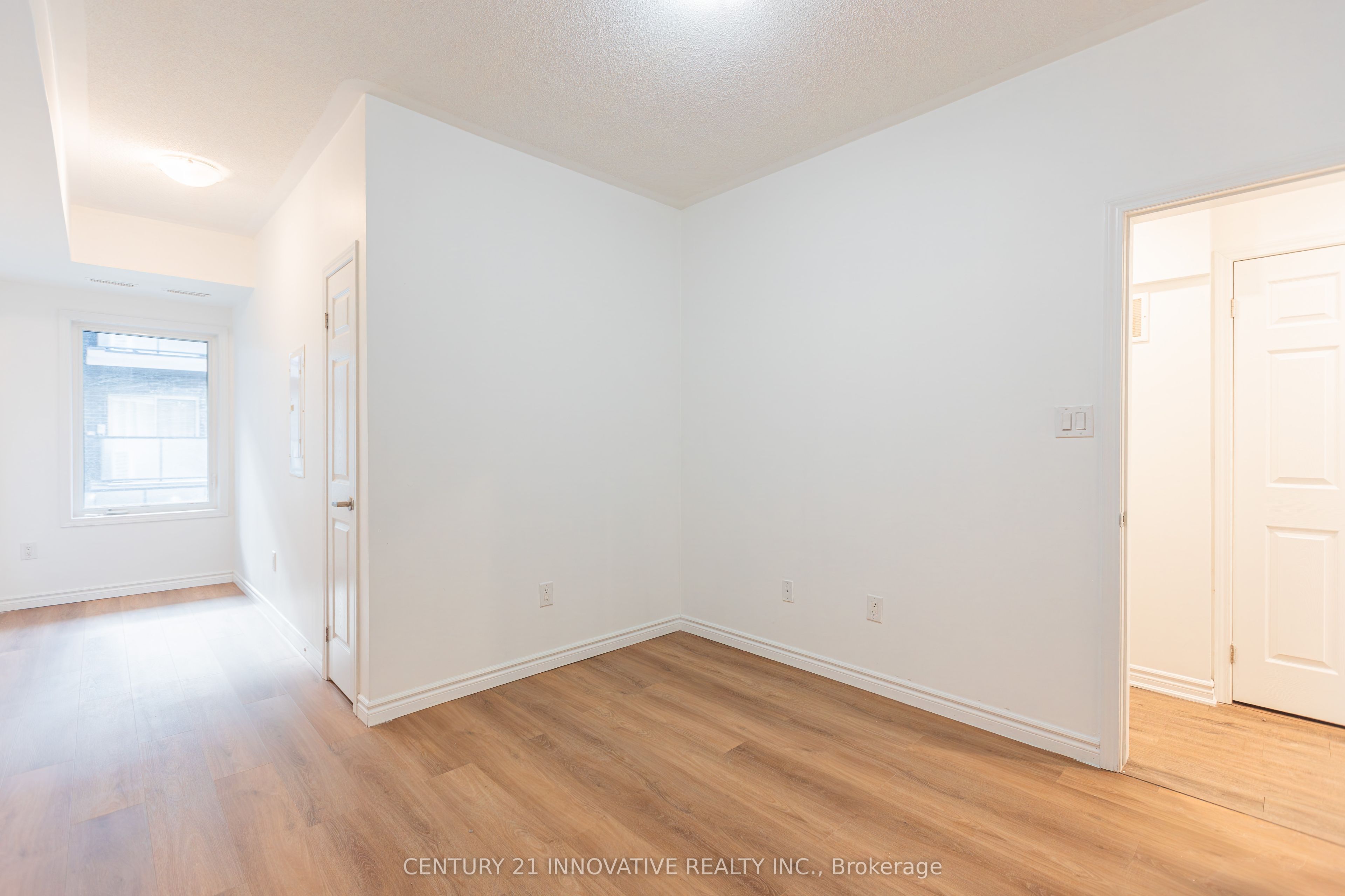 2791 Eglinton Avenue E 511 Property Photo 12