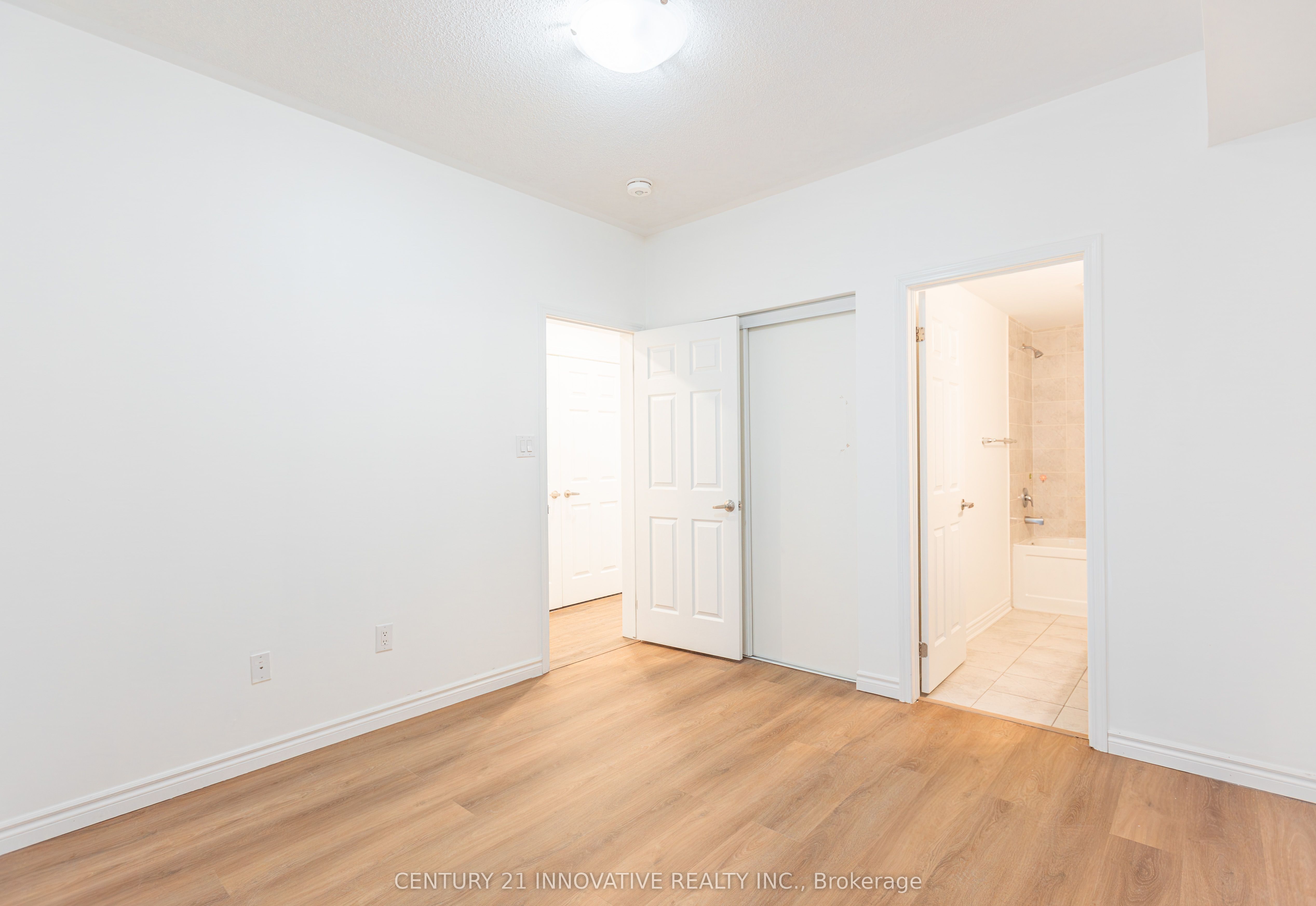 2791 Eglinton Avenue E 511 Property Photo 14