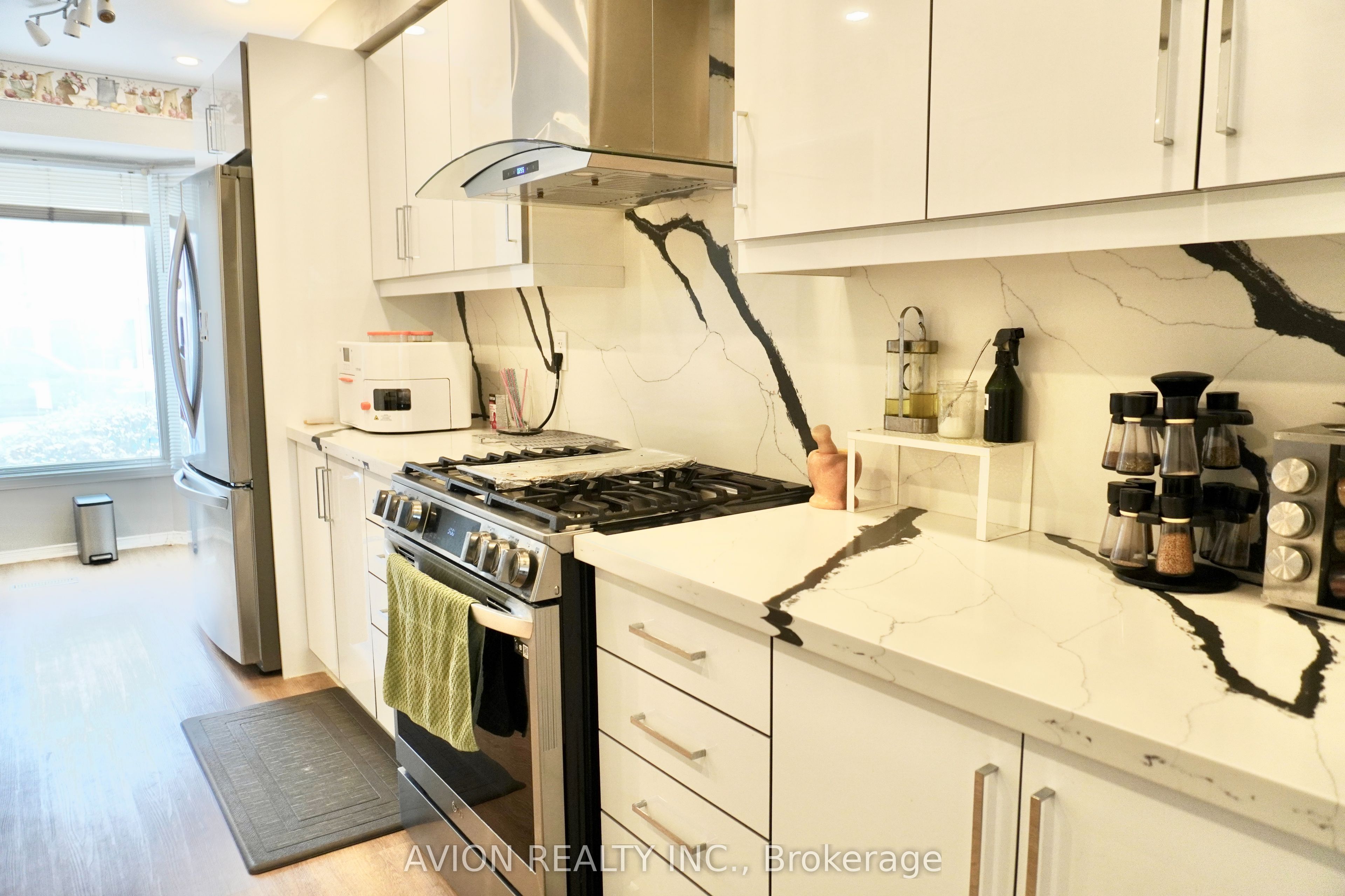 70 Barnes Drive Property Photo 2