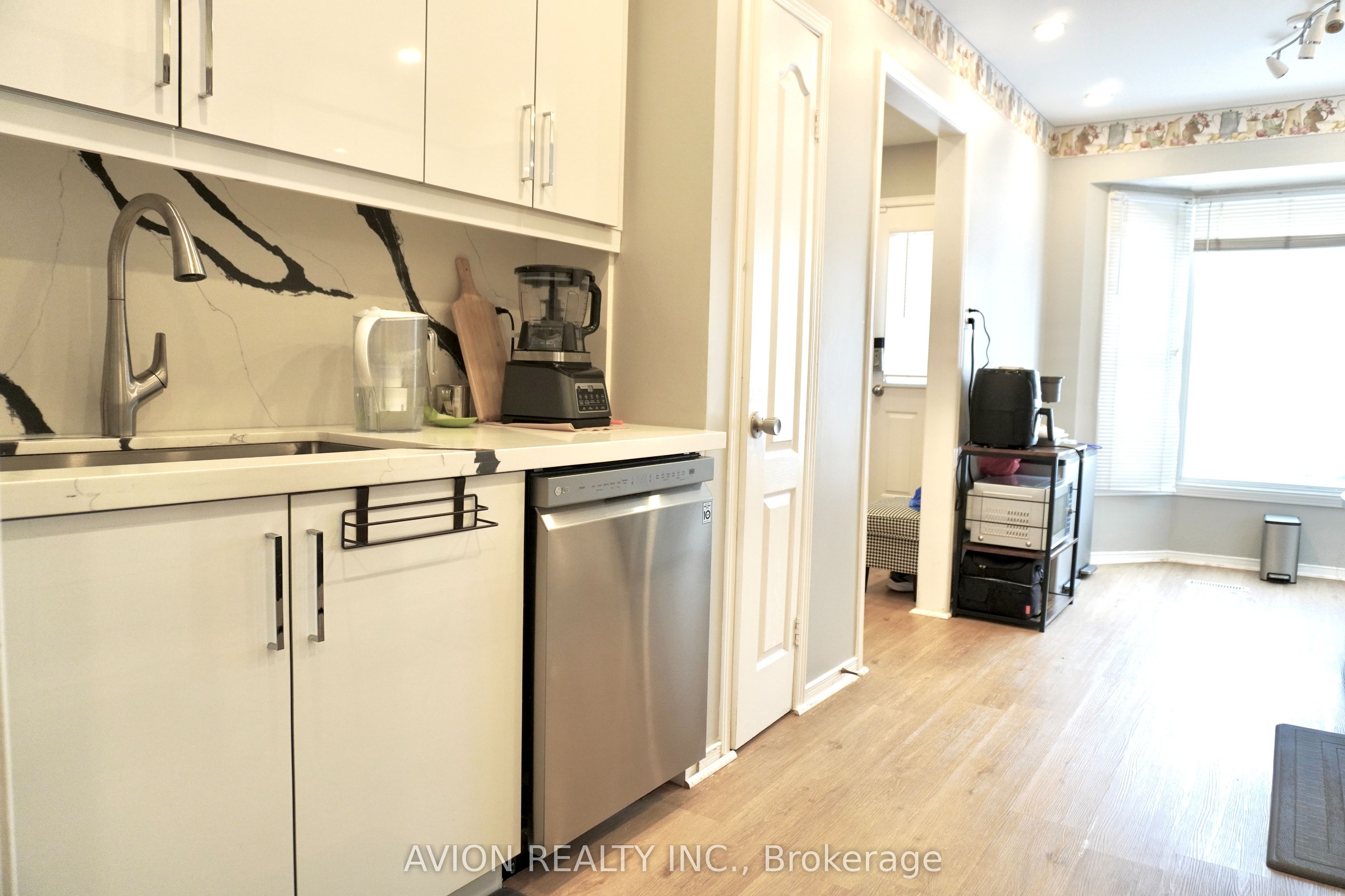 70 Barnes Drive Property Photo 3