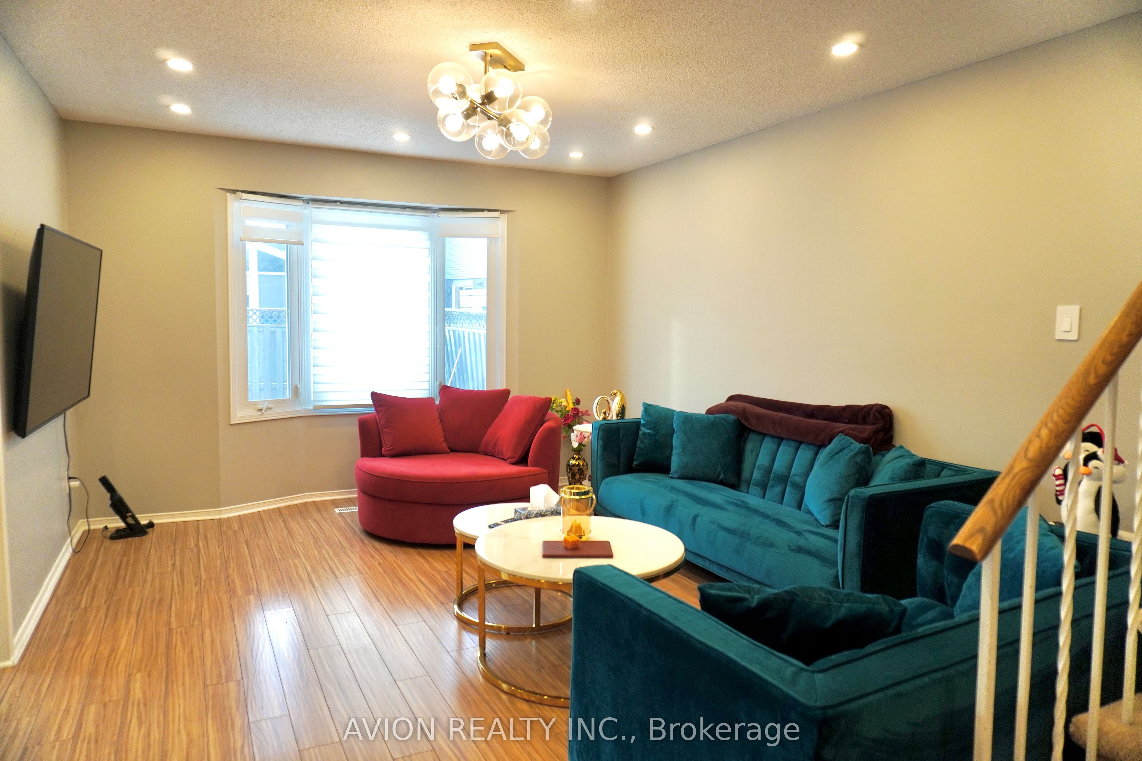 70 Barnes Drive Property Photo 9