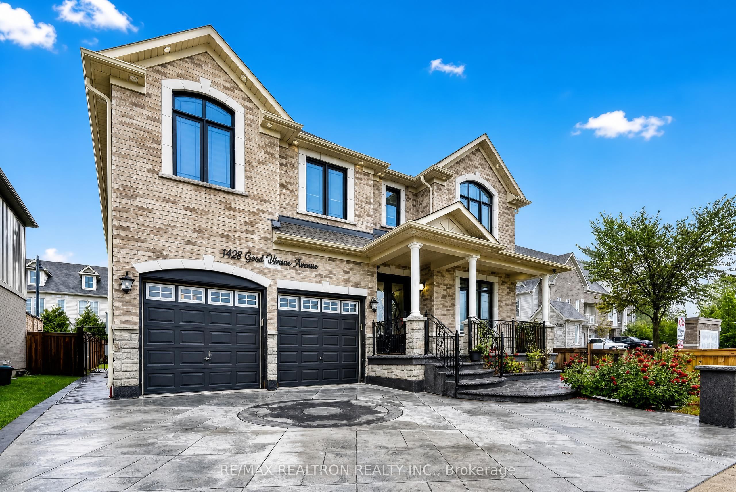 1428 Gord Vinson Avenue Property Photo 3
