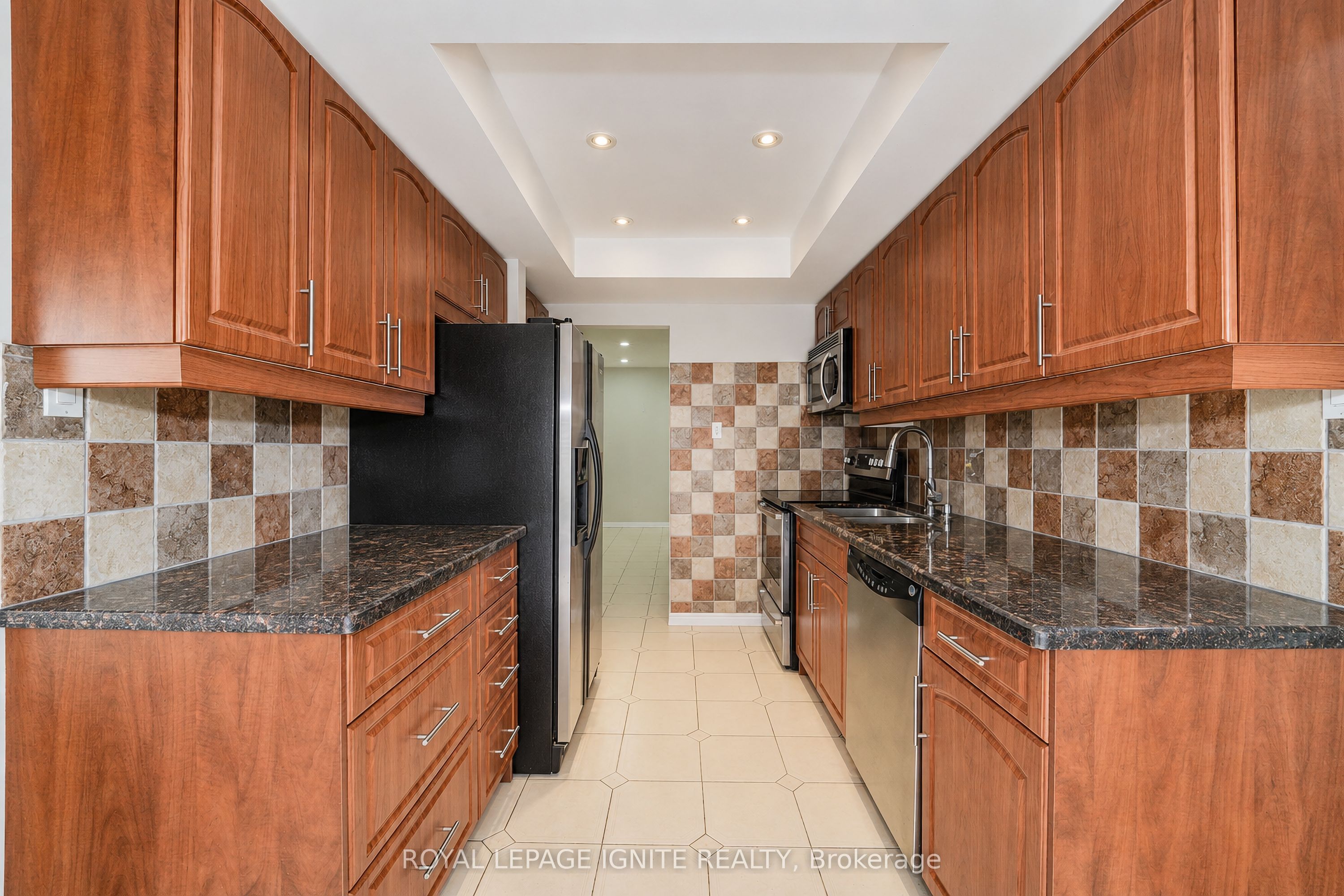 21 Halfmoon Square Property Photo 11