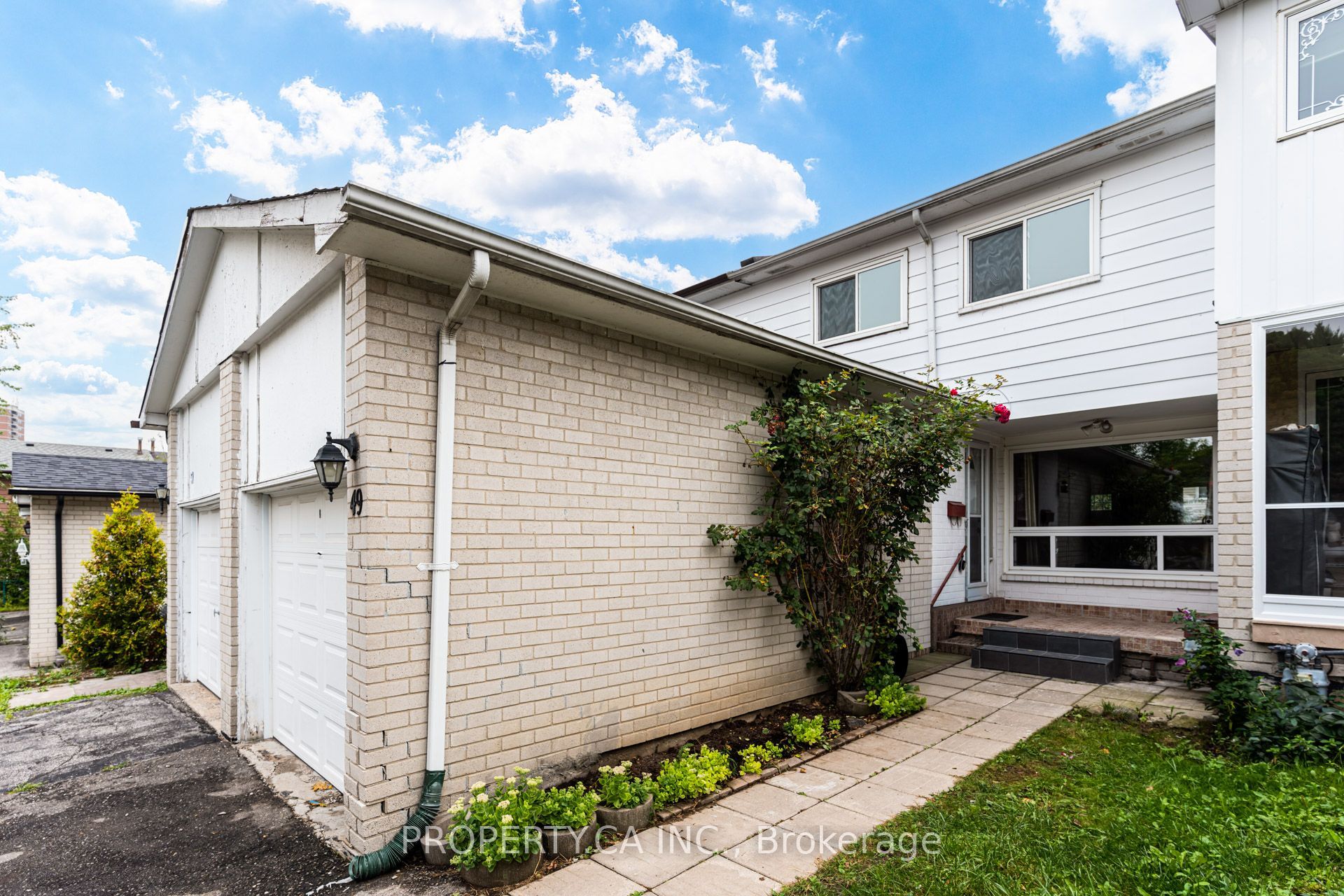 49 Whiteleas Avenue