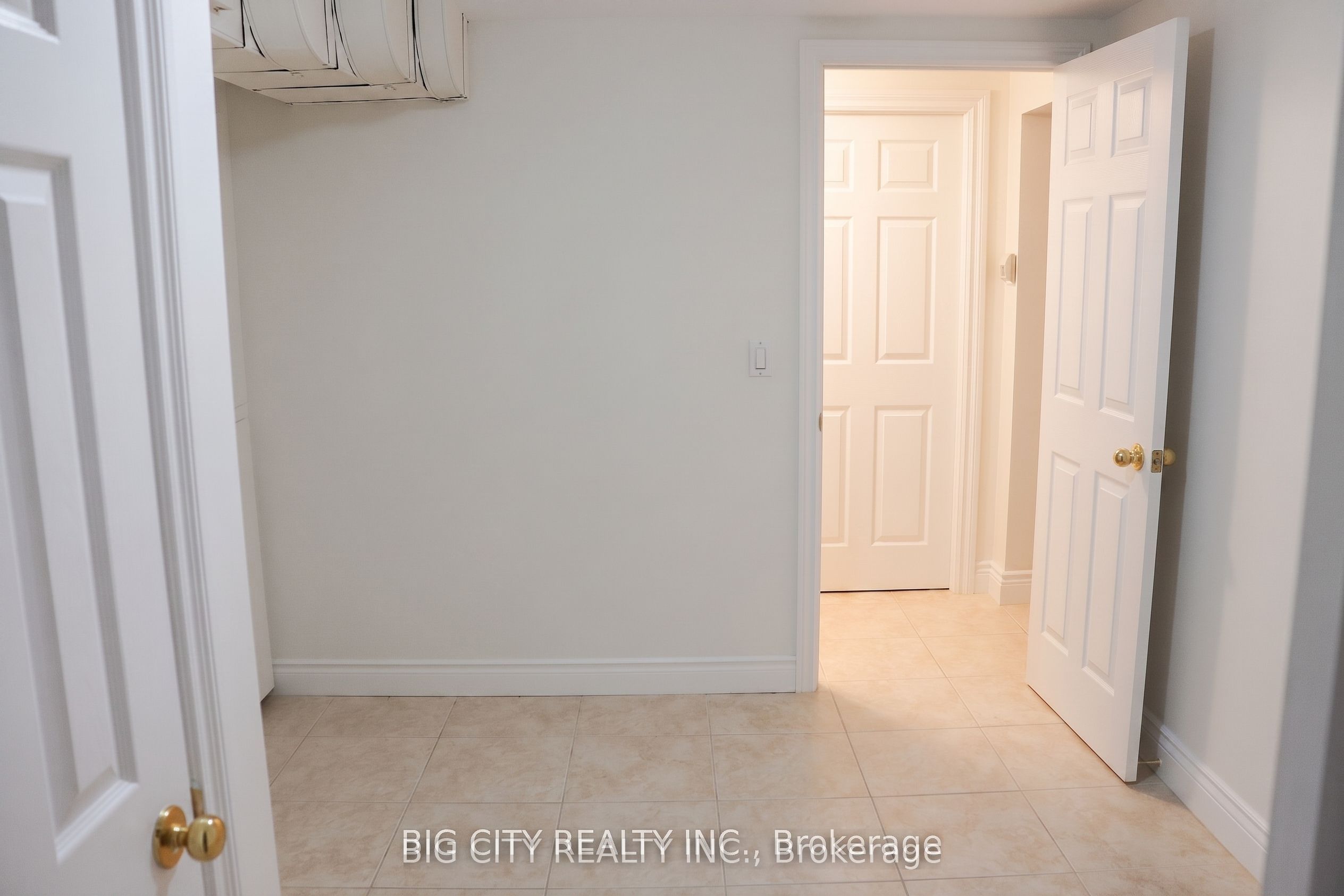 30 Lozoway Drive Lower Property Photo 11