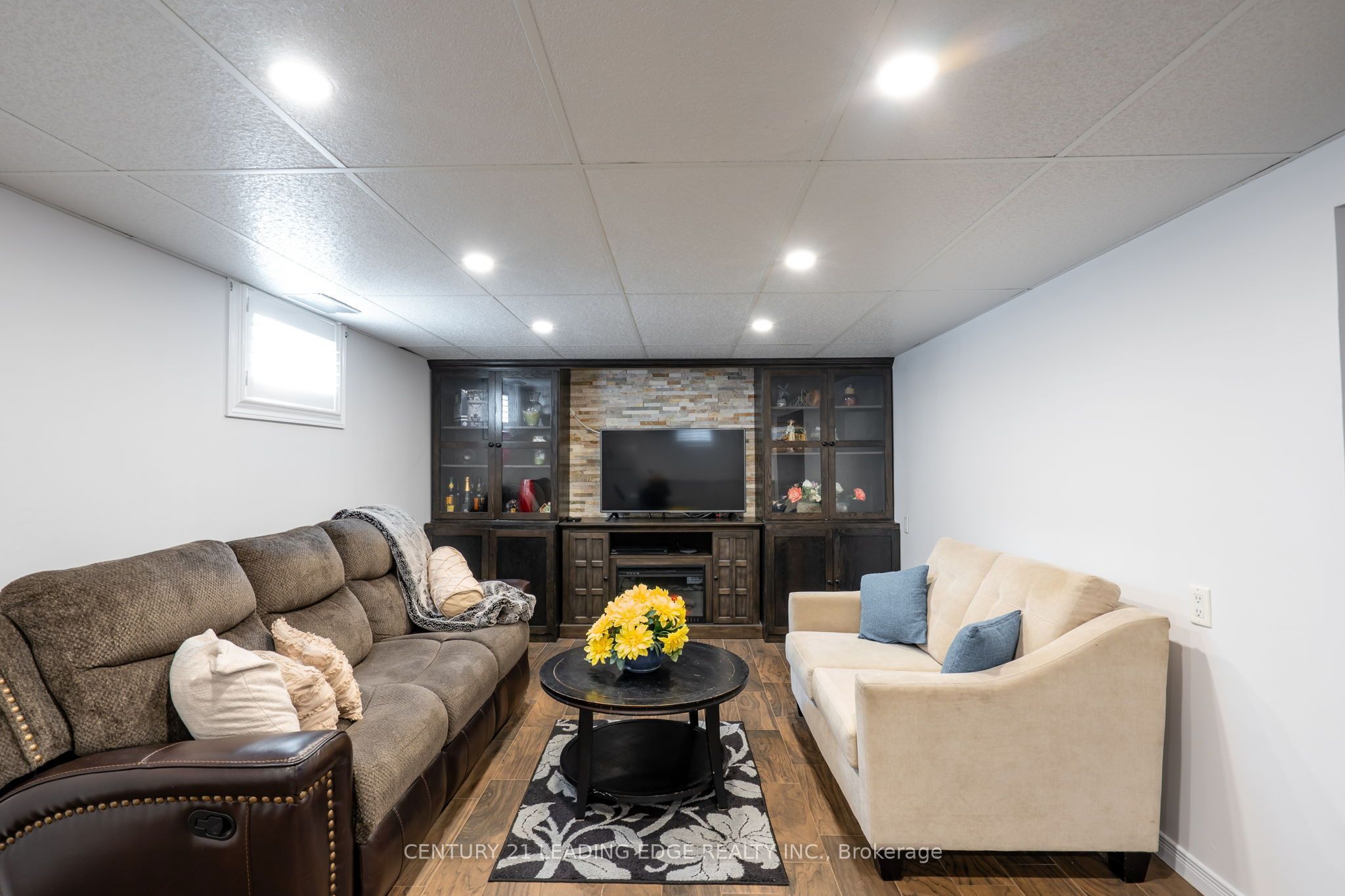 258 Nipigon Street Property Photo 23