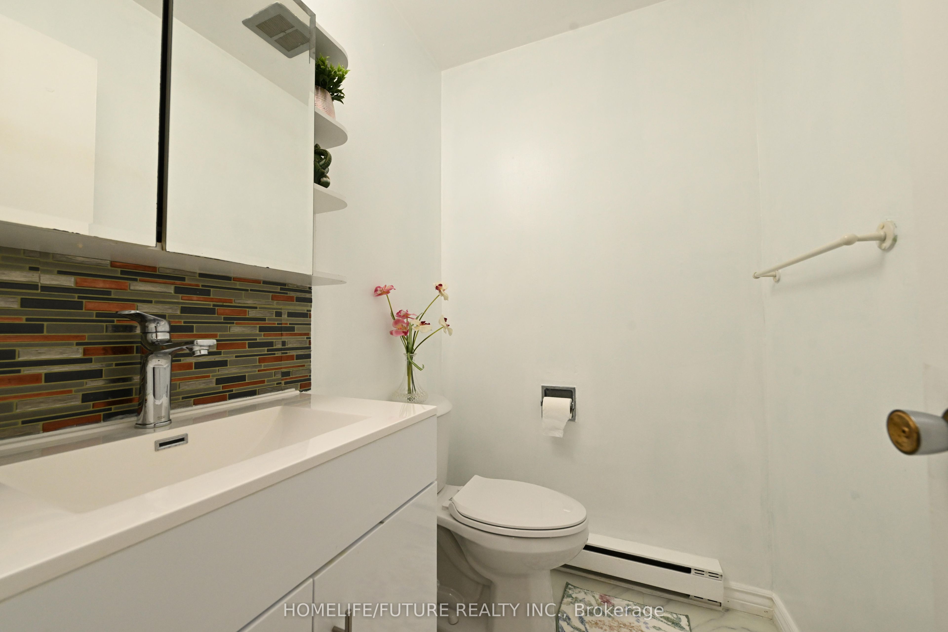 351 Military Trail 15 Property Photo 6