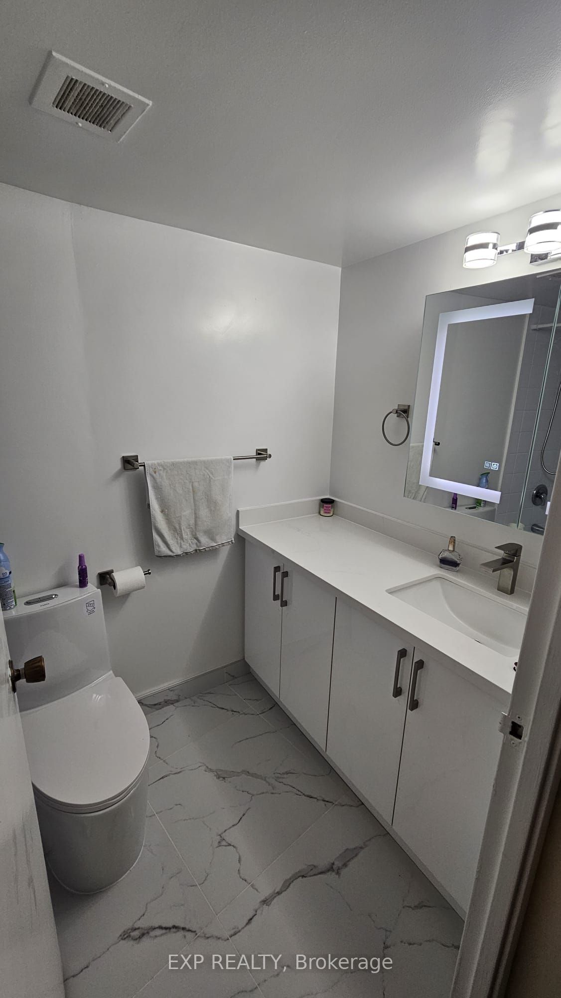2365 Kennedy Road 407 Property Photo 10