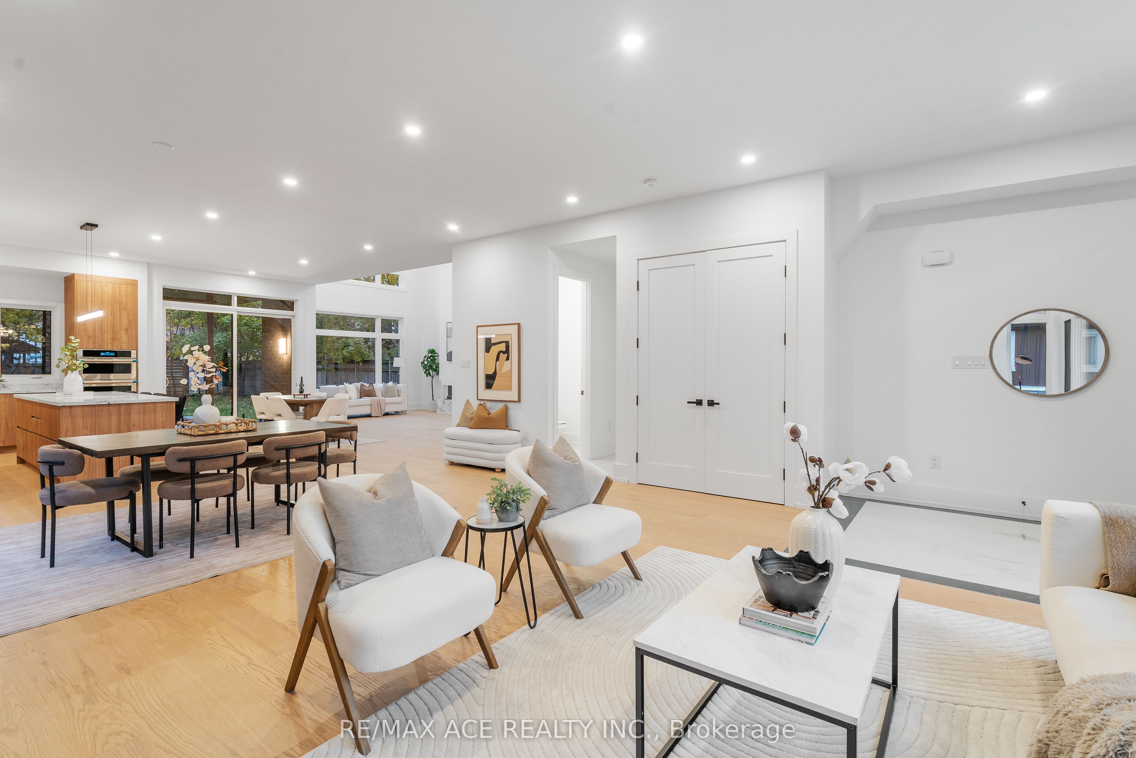 175 Harewood Avenue Property Photo 6