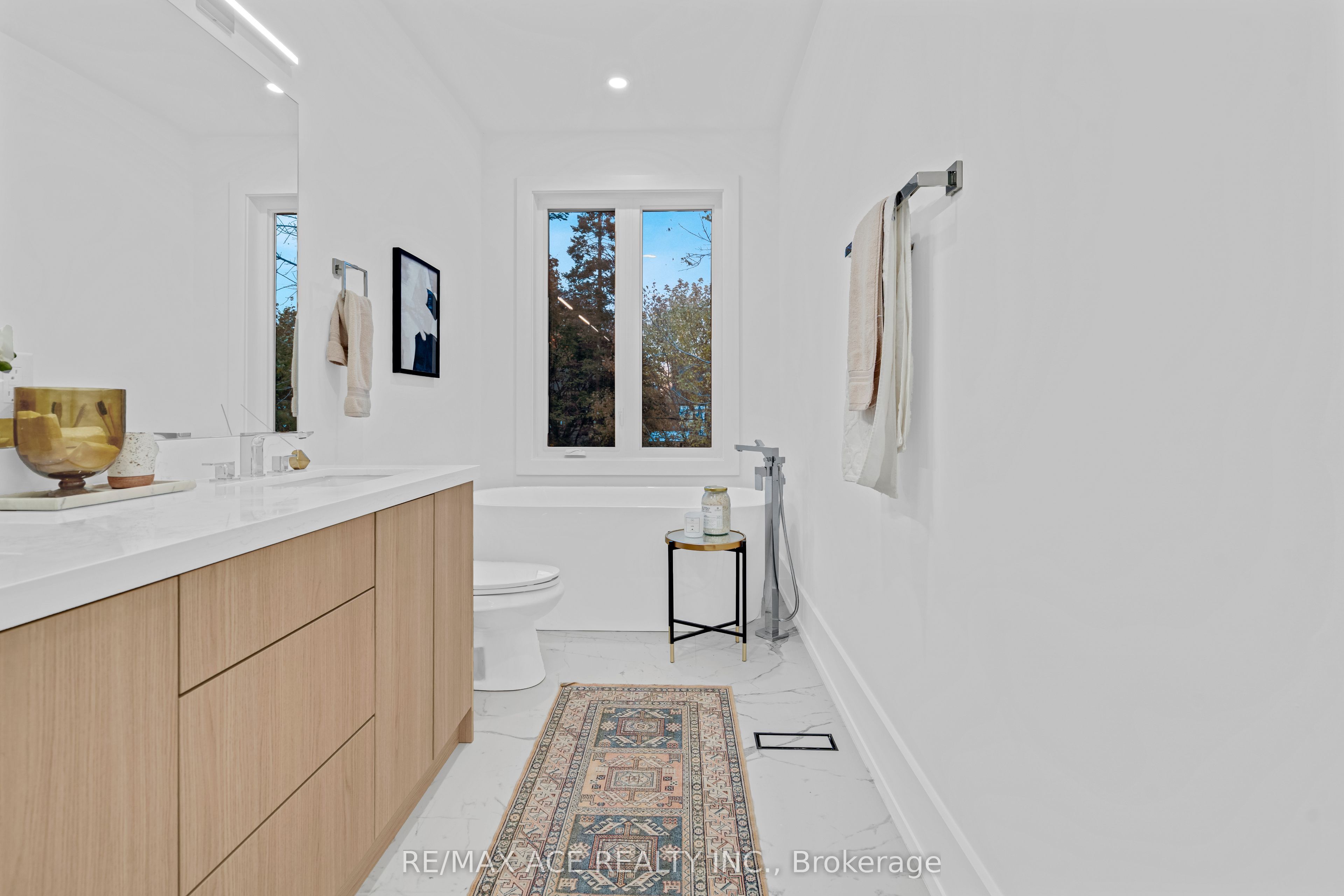 175 Harewood Avenue Property Photo 25