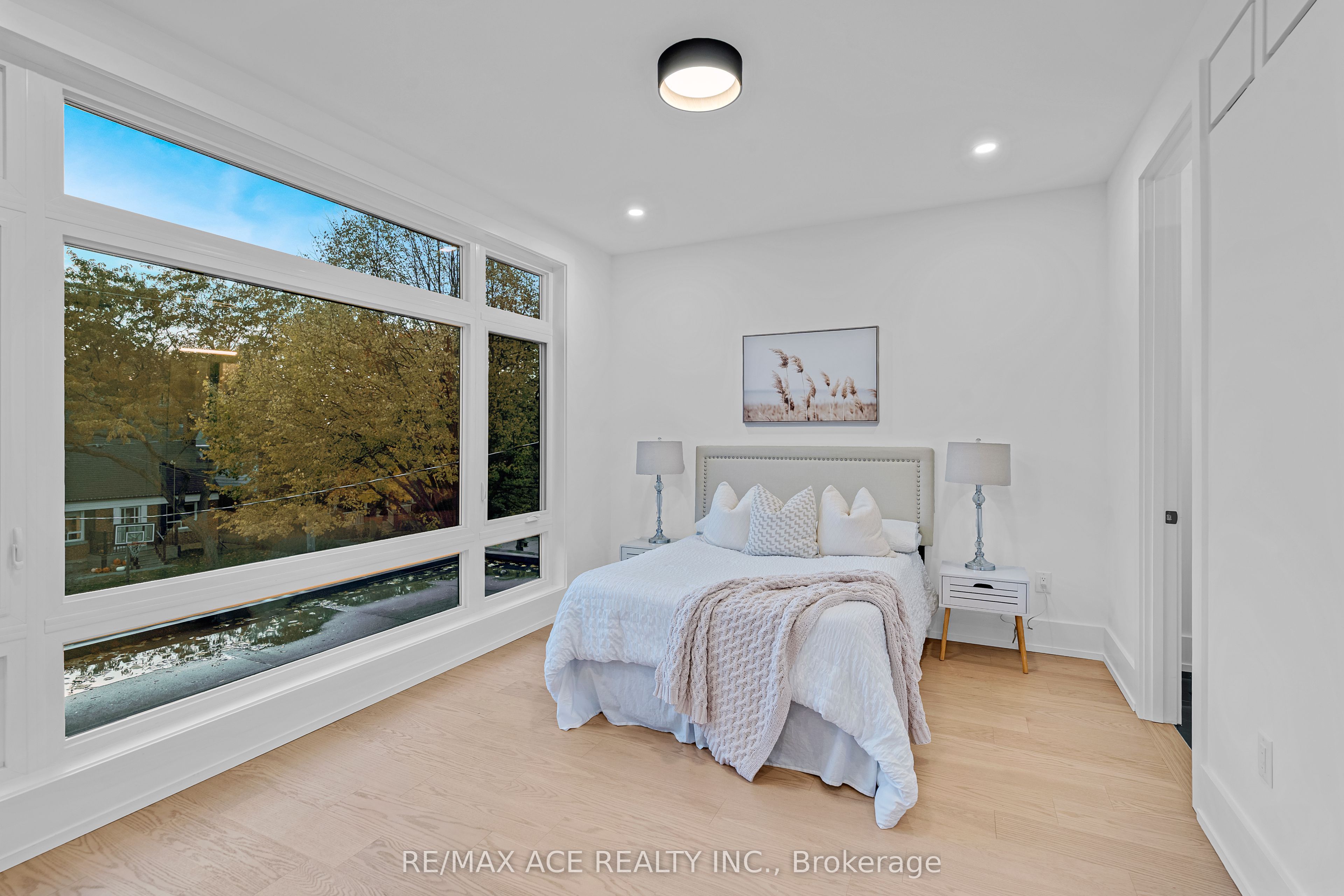 175 Harewood Avenue Property Photo 29