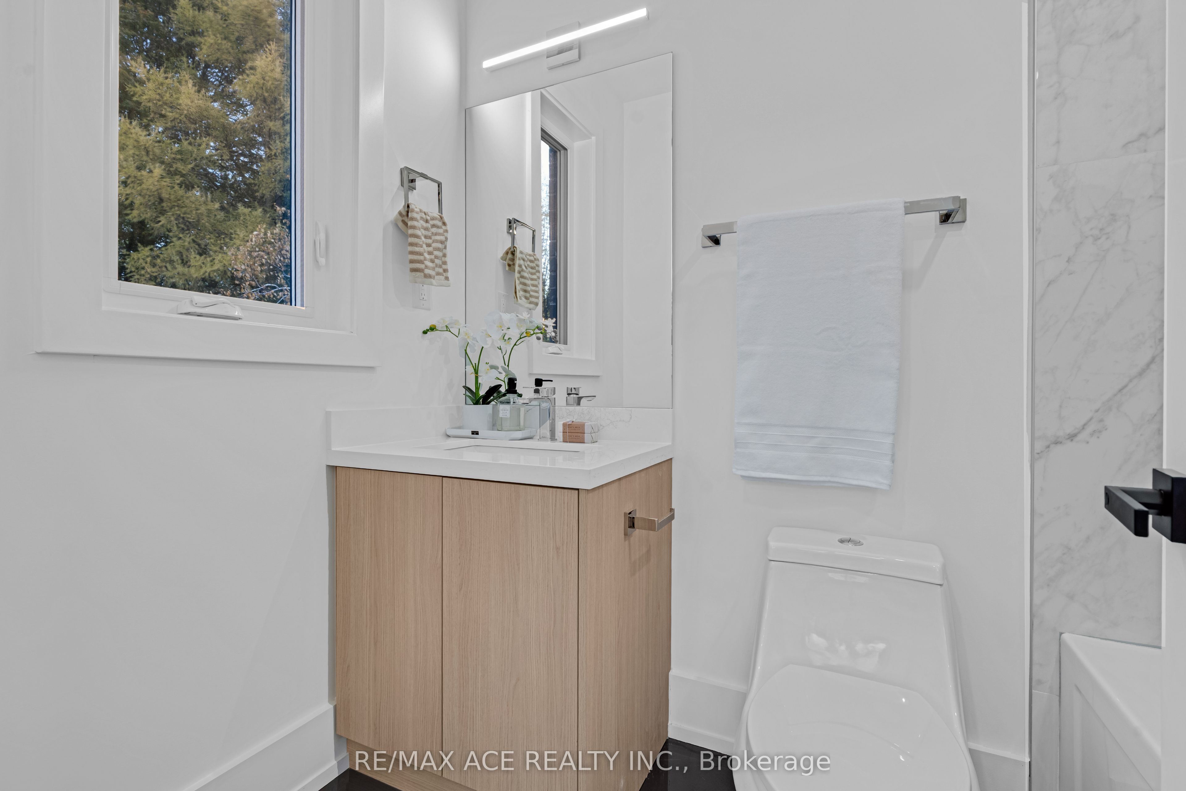 175 Harewood Avenue Property Photo 31