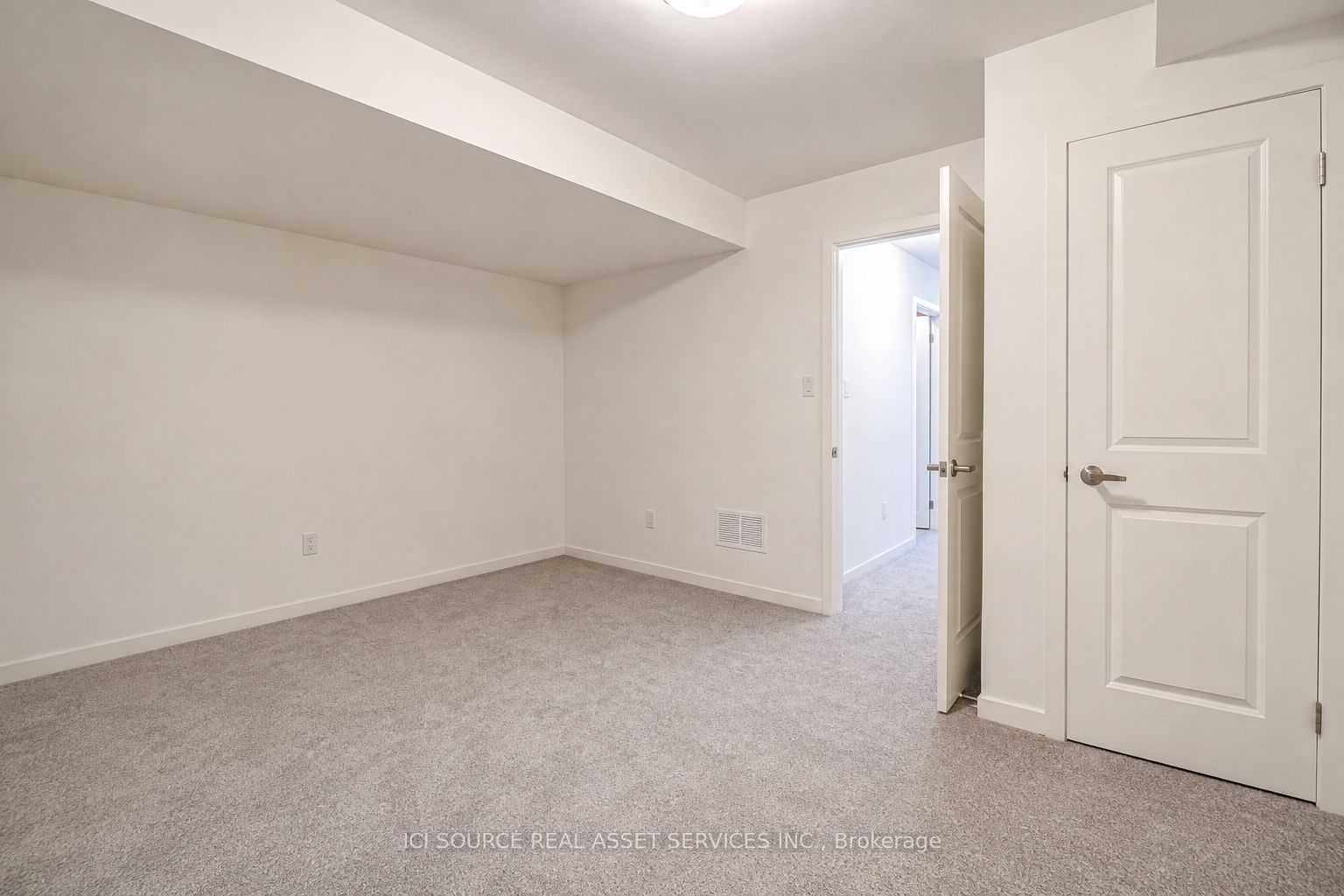 14 Bateson Street Property Photo 18