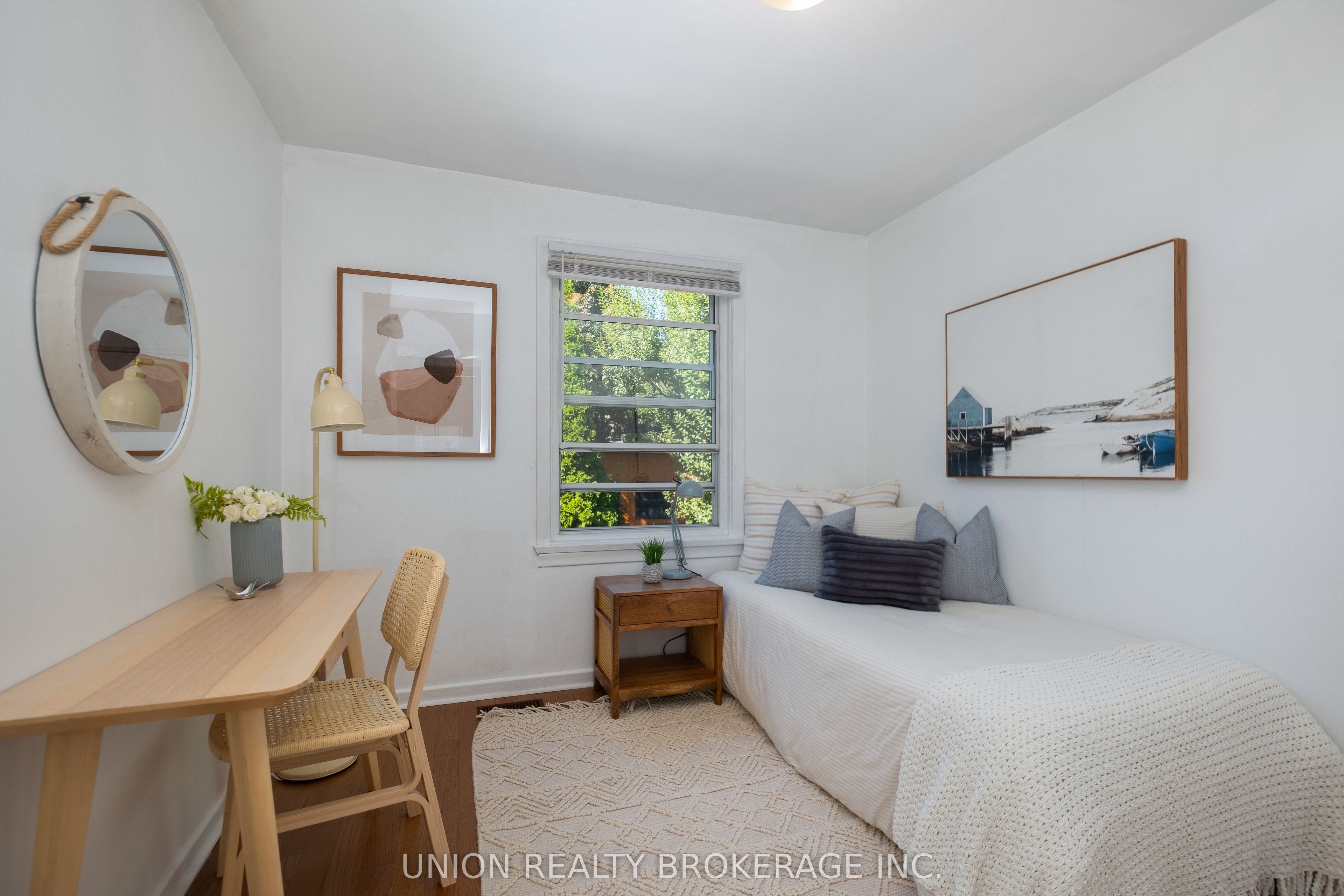 394 Coxwell Avenue Property Photo 12