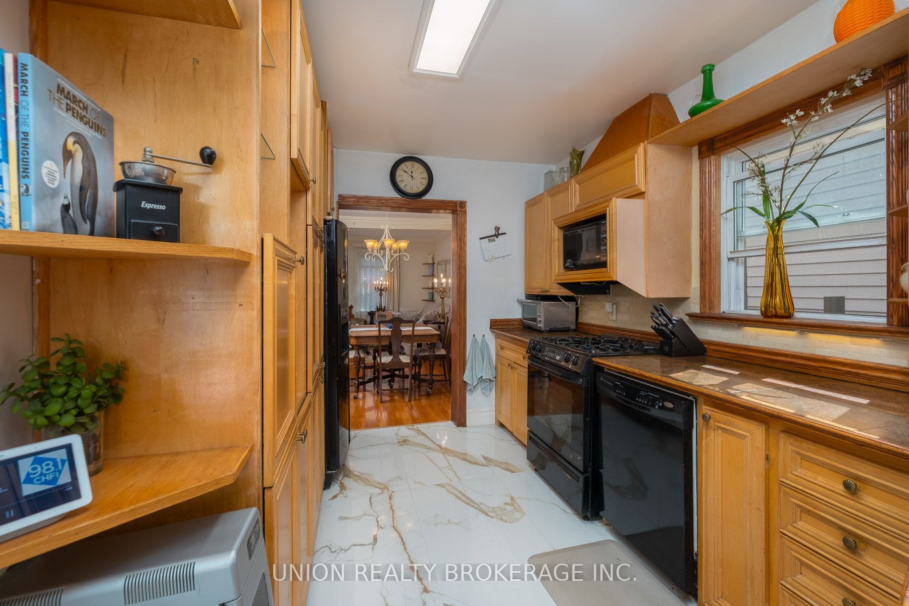 394 Coxwell Avenue Property Photo 20