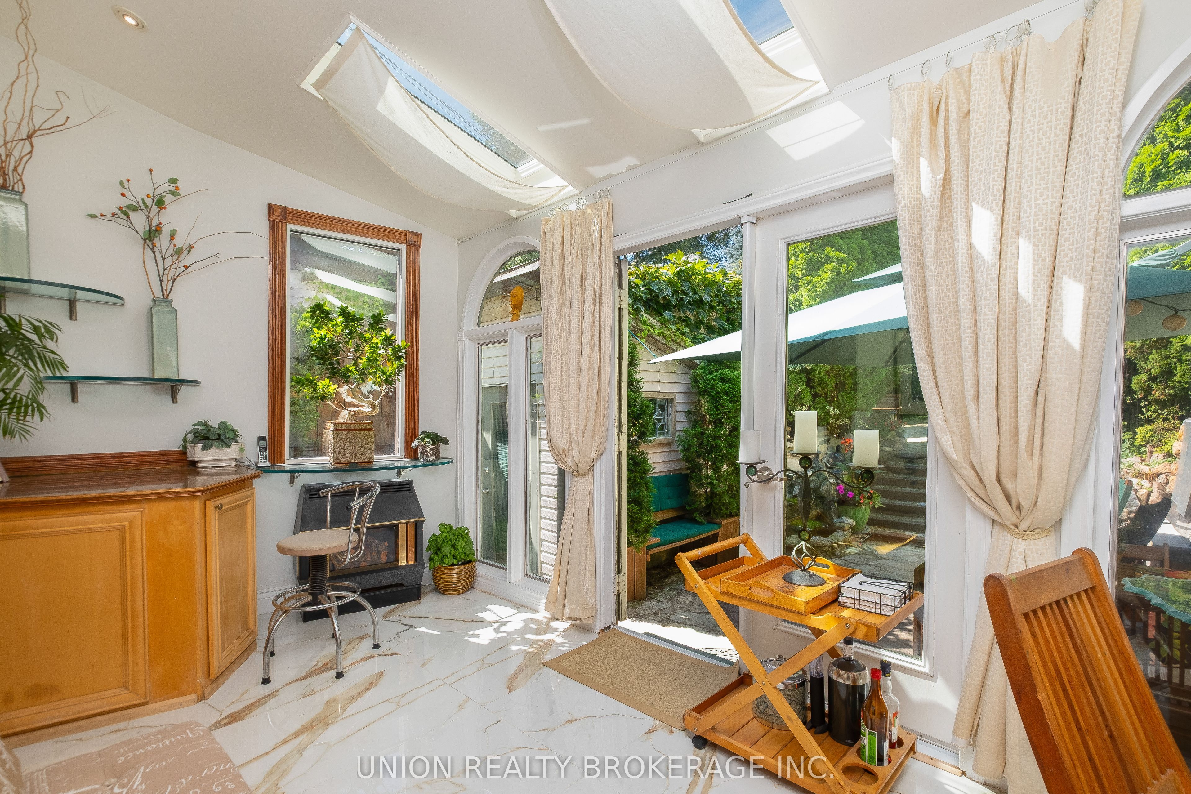 394 Coxwell Avenue Property Photo 24