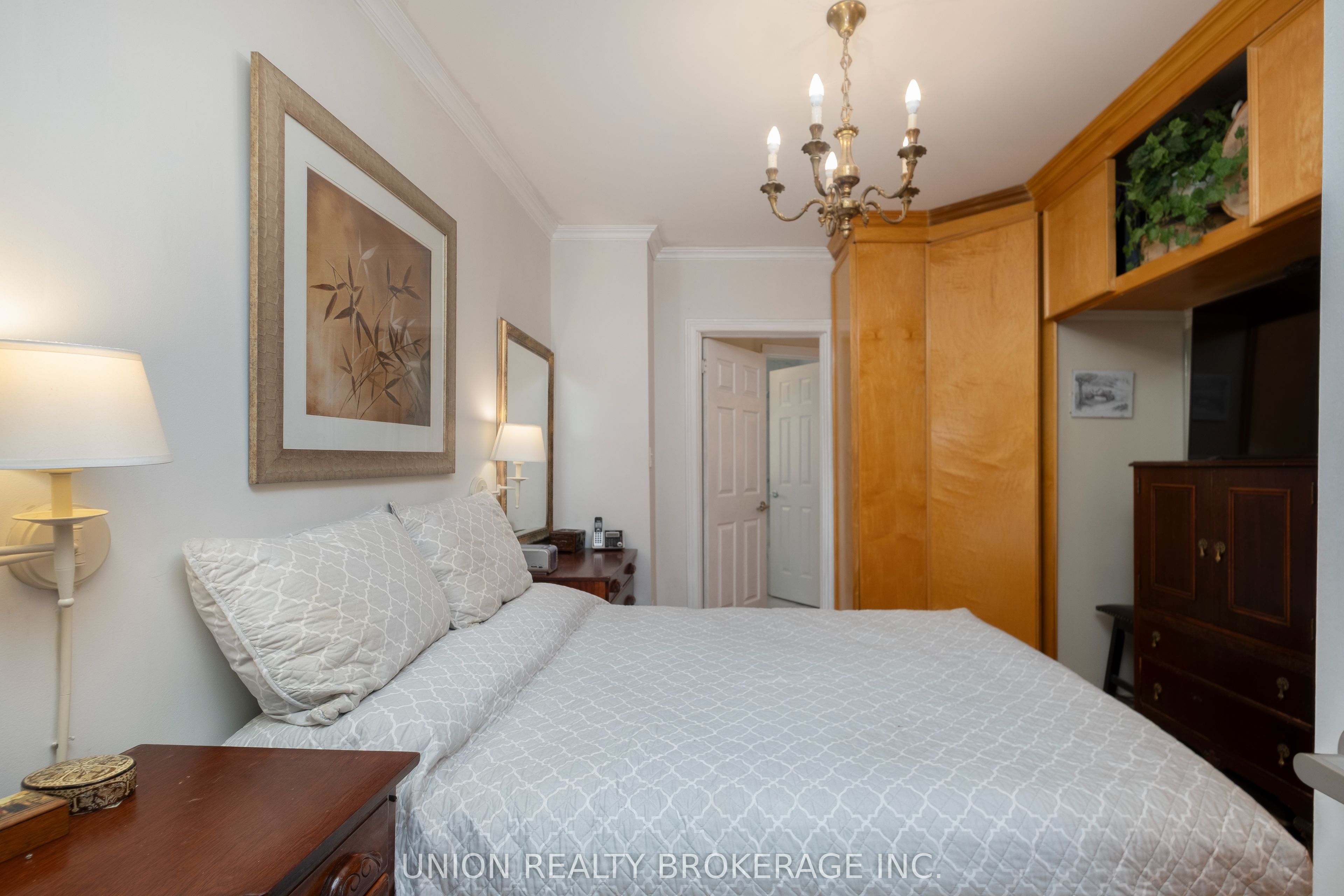 394 Coxwell Avenue Property Photo 26