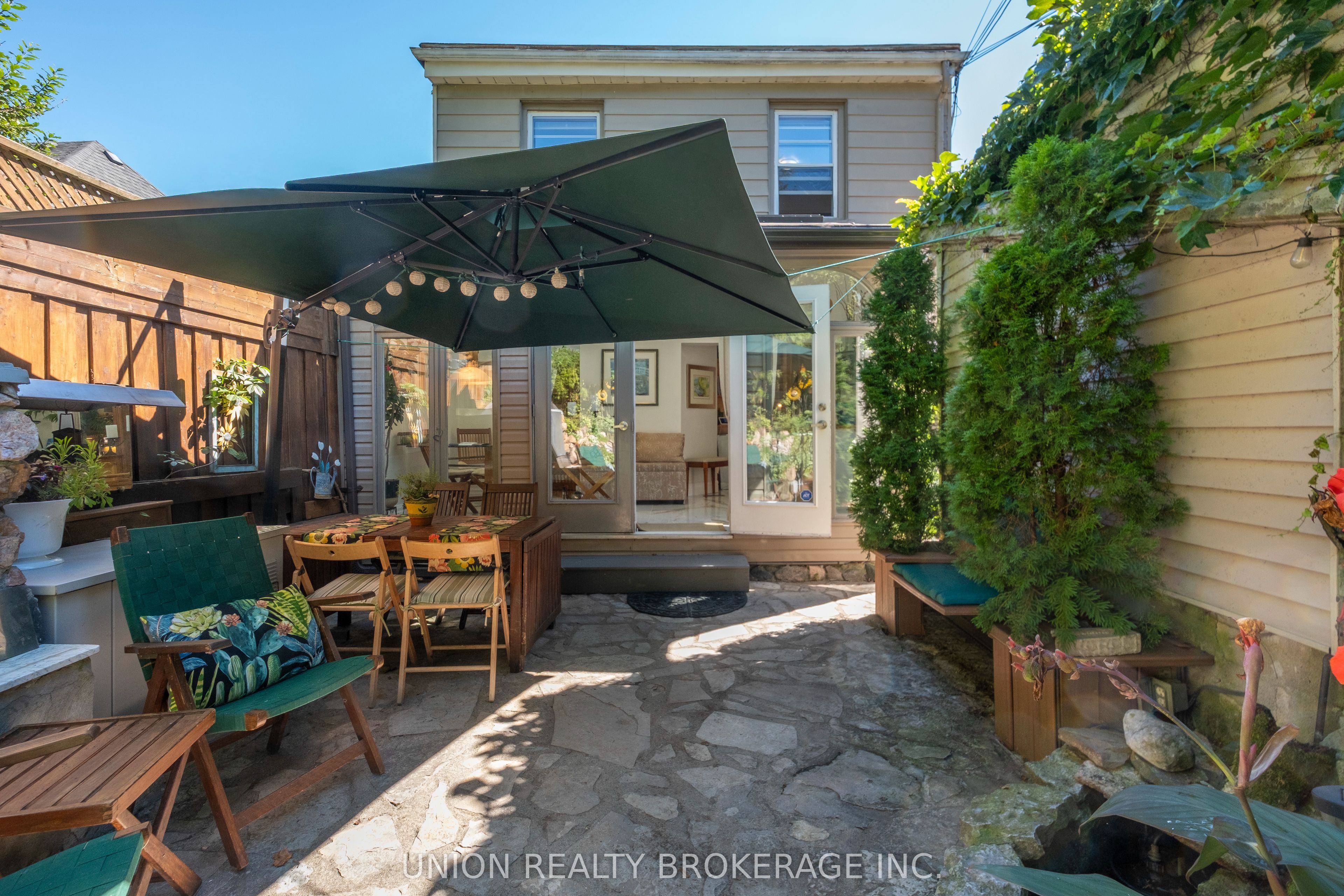 394 Coxwell Avenue Property Photo 32