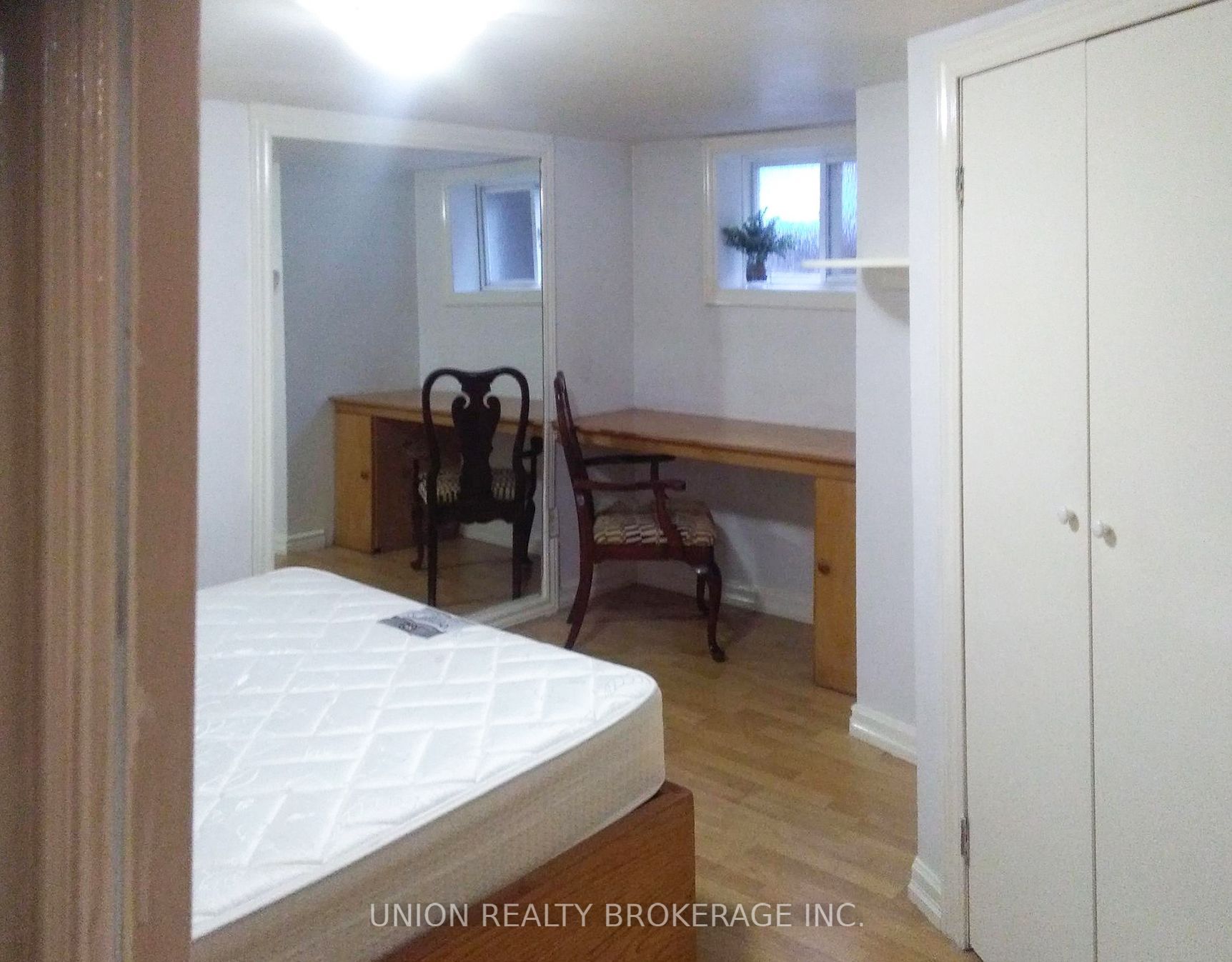 394 Coxwell Avenue Property Photo 46