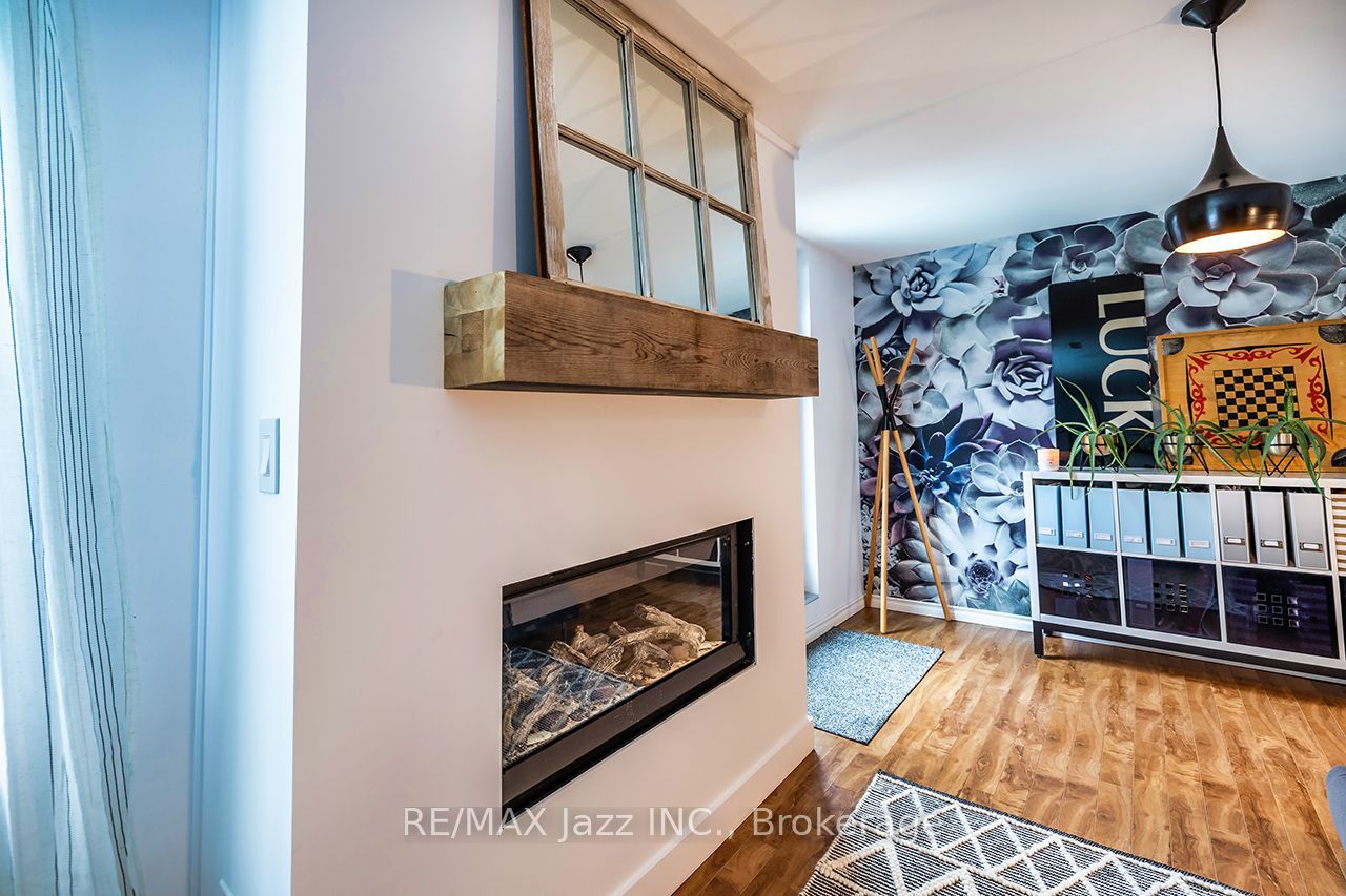 1085 Willowdale Avenue Property Photo 27