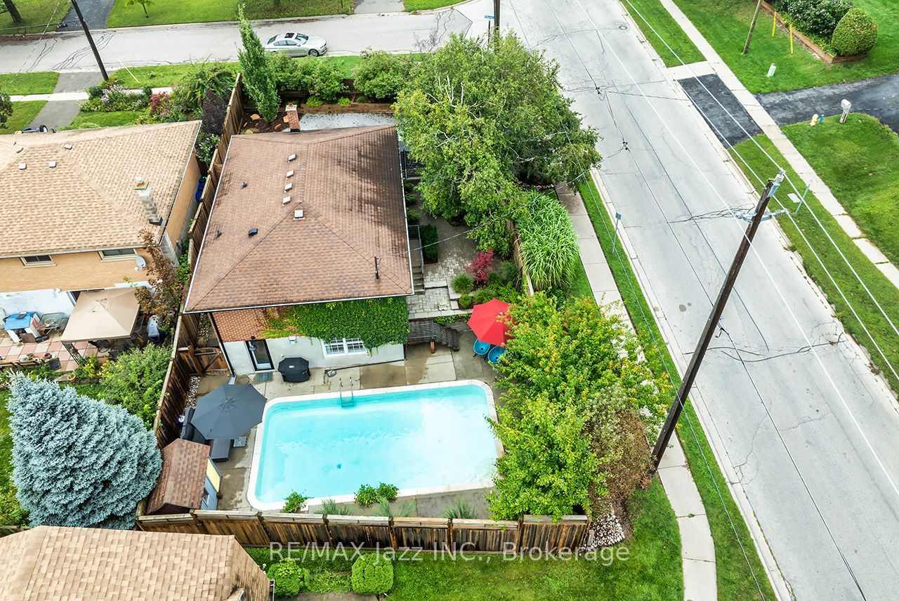 1085 Willowdale Avenue Property Photo 44