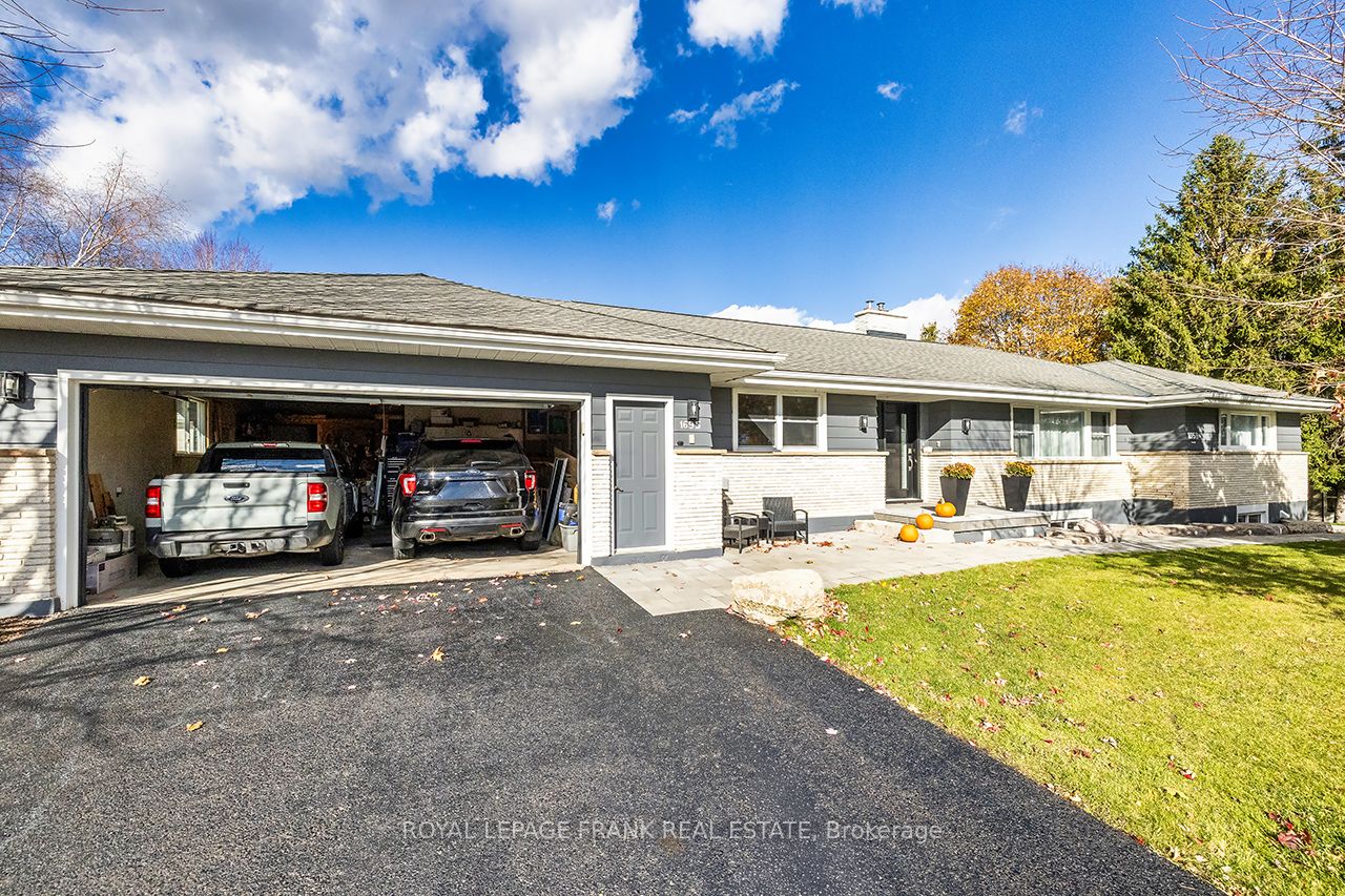 1695 Scugog Street Property Photo 2