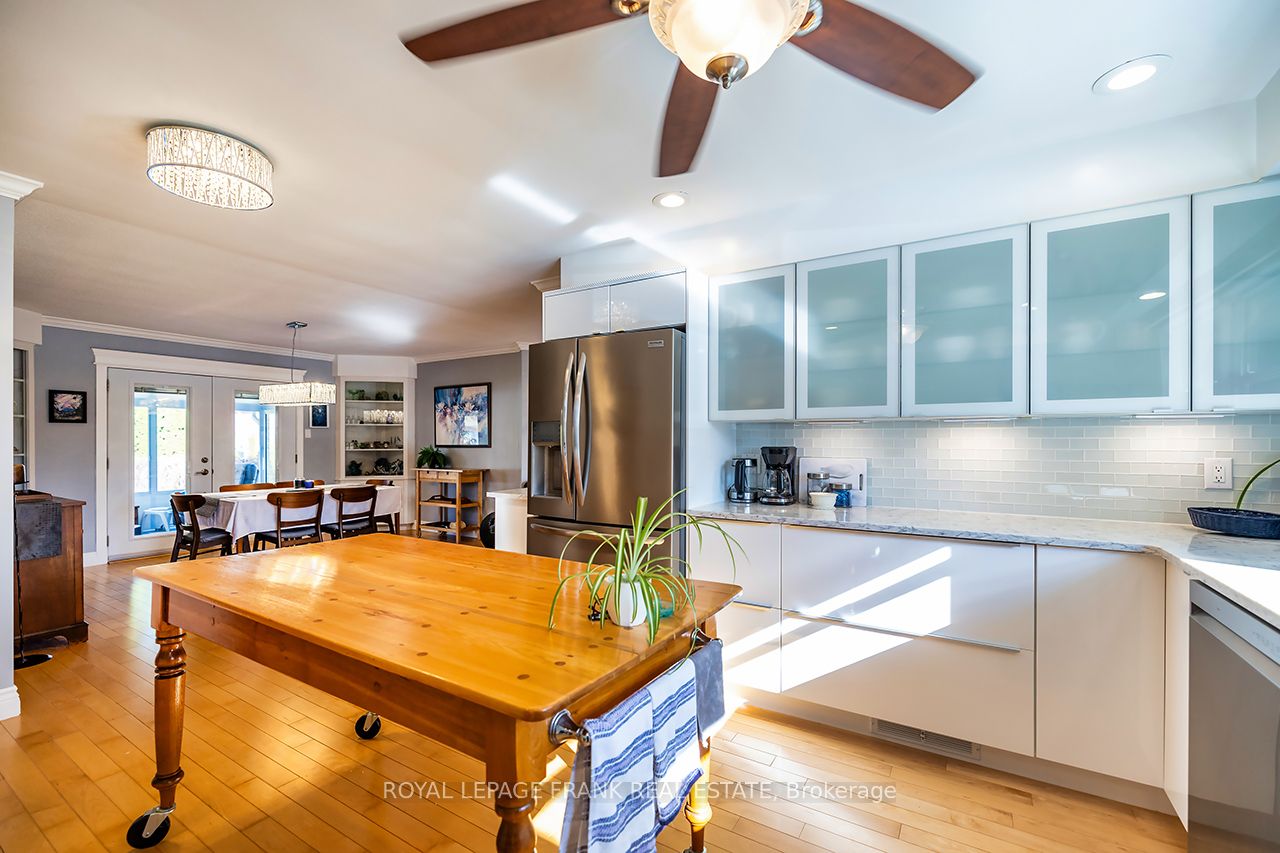 1695 Scugog Street Property Photo 11